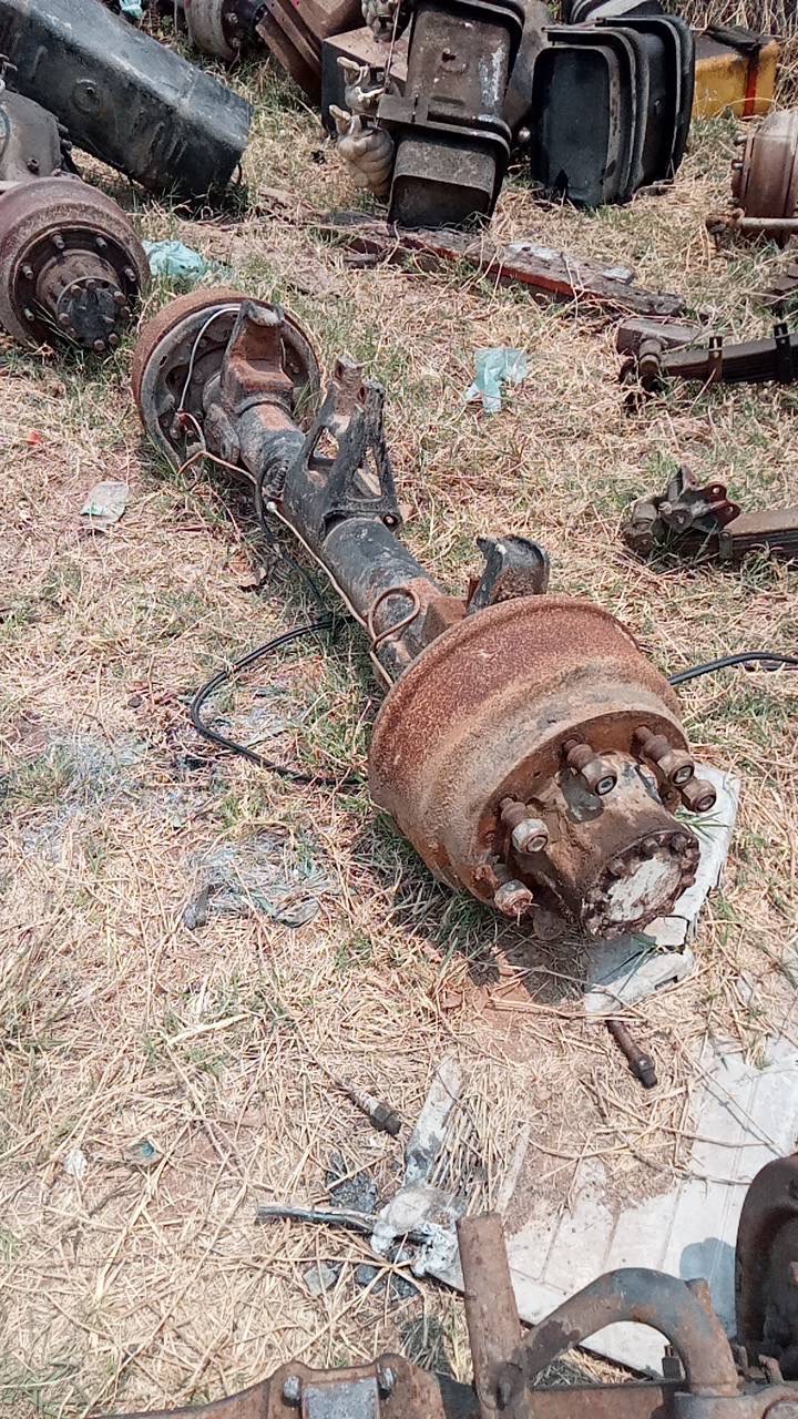 เพลาตามHINO KT 8500 บาท พร้อมใช้งาน