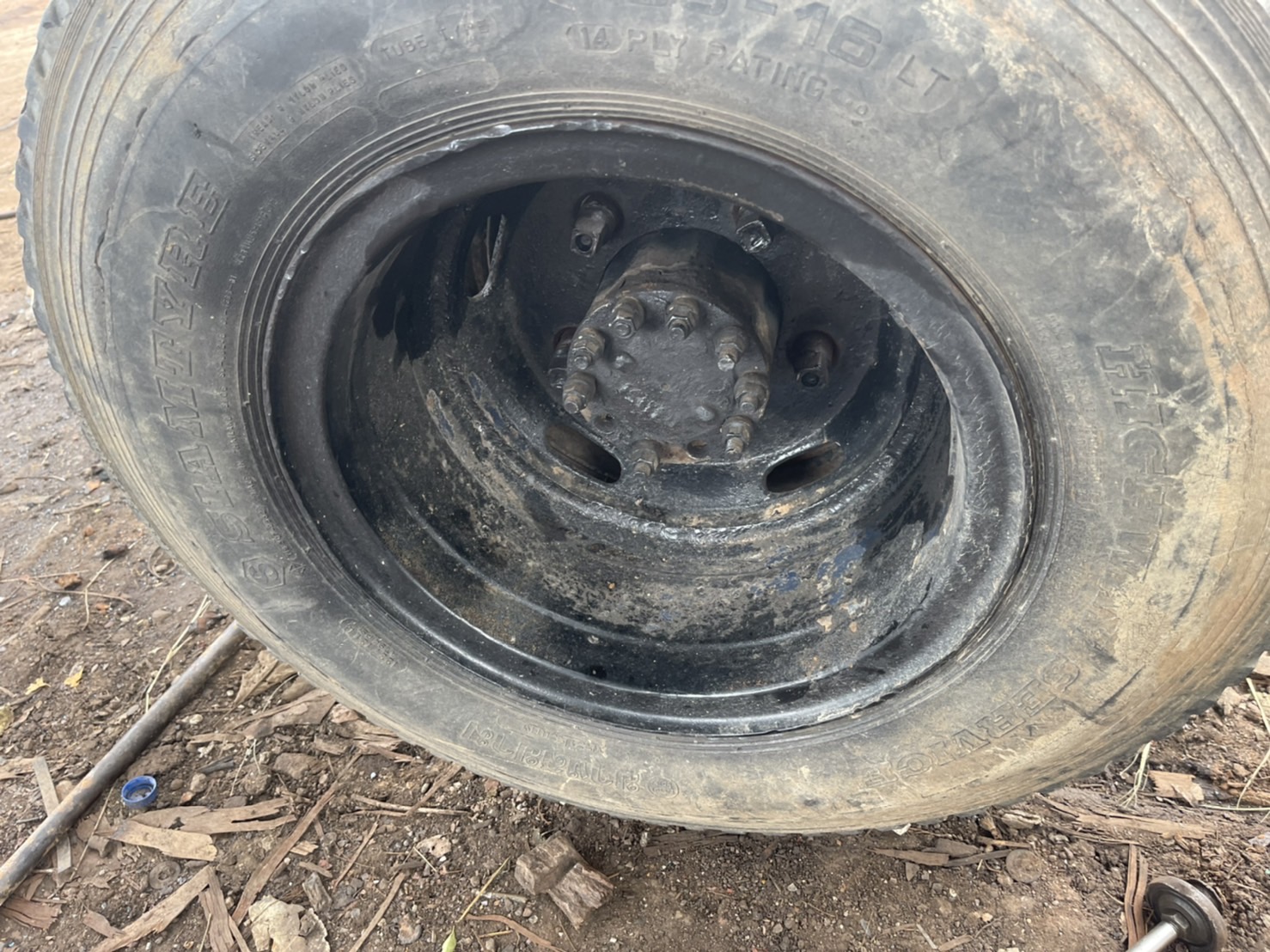 เพลา ISUZU NPR110 16000บาท พร้อมแหนบ