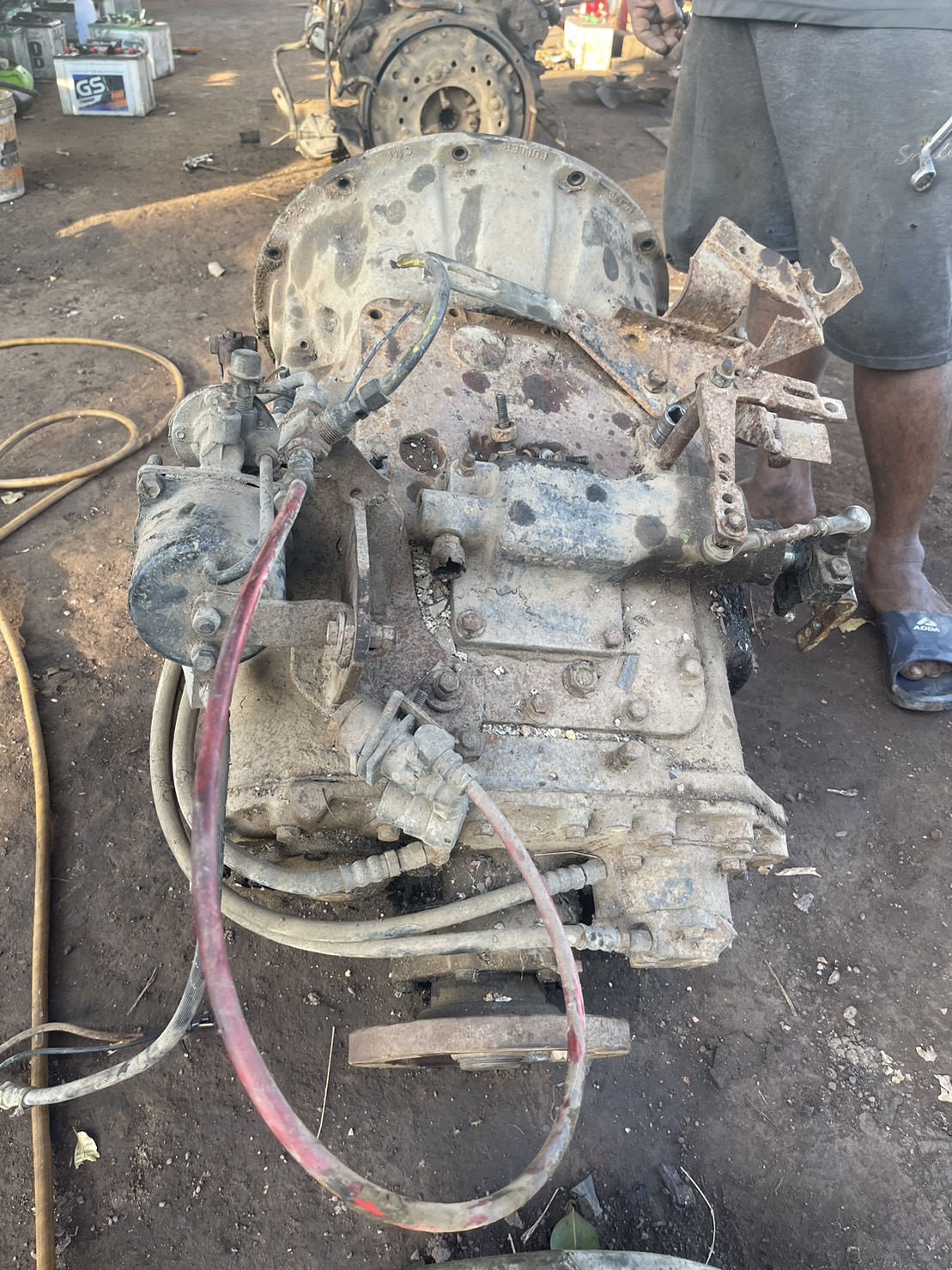 เกียร์ อิตัน ขายตามสภาพ 25000 บาท เฟื่องมีแตก