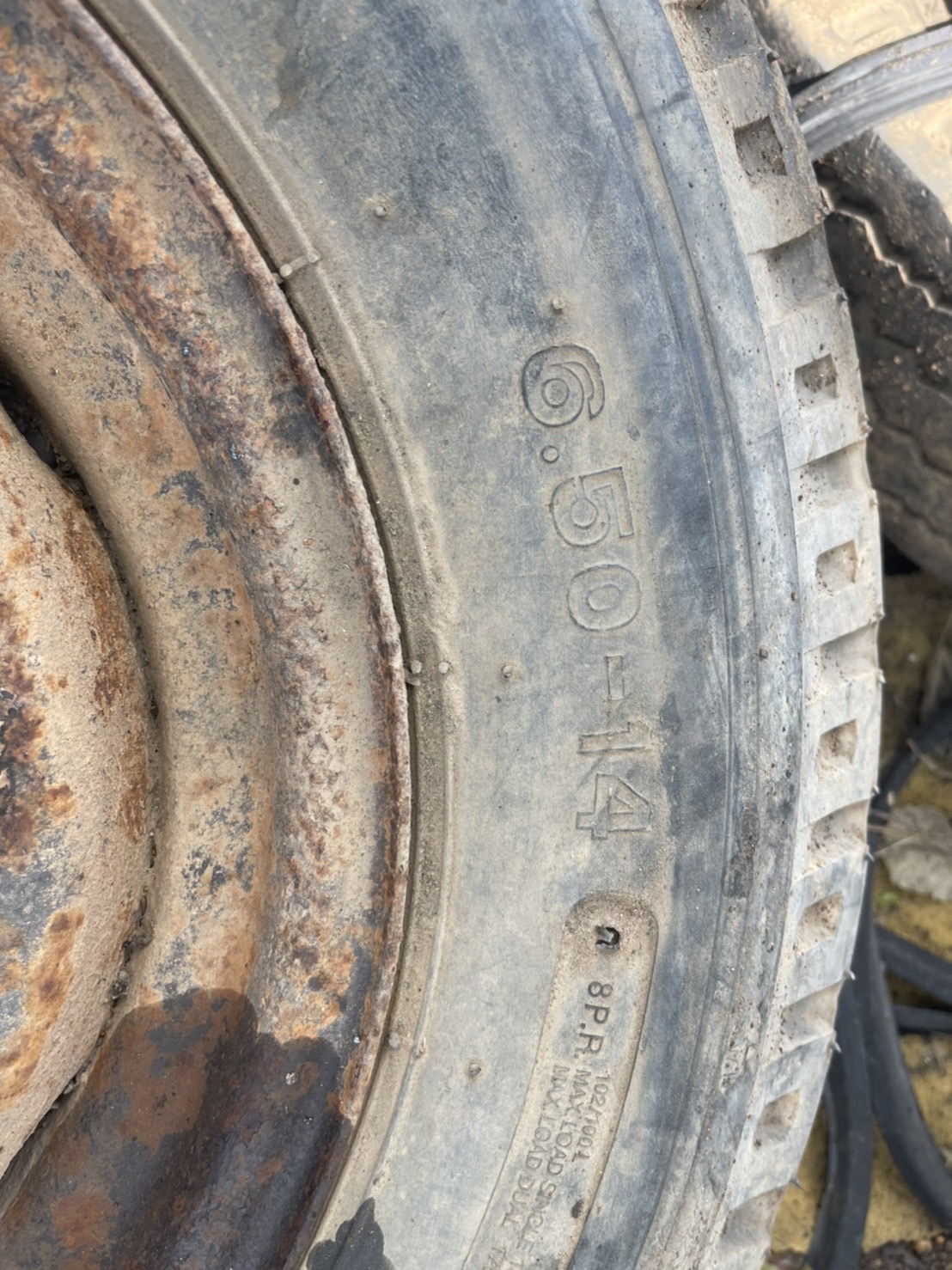 ยางพร้อมกระทะ 6.50-14 1คู่