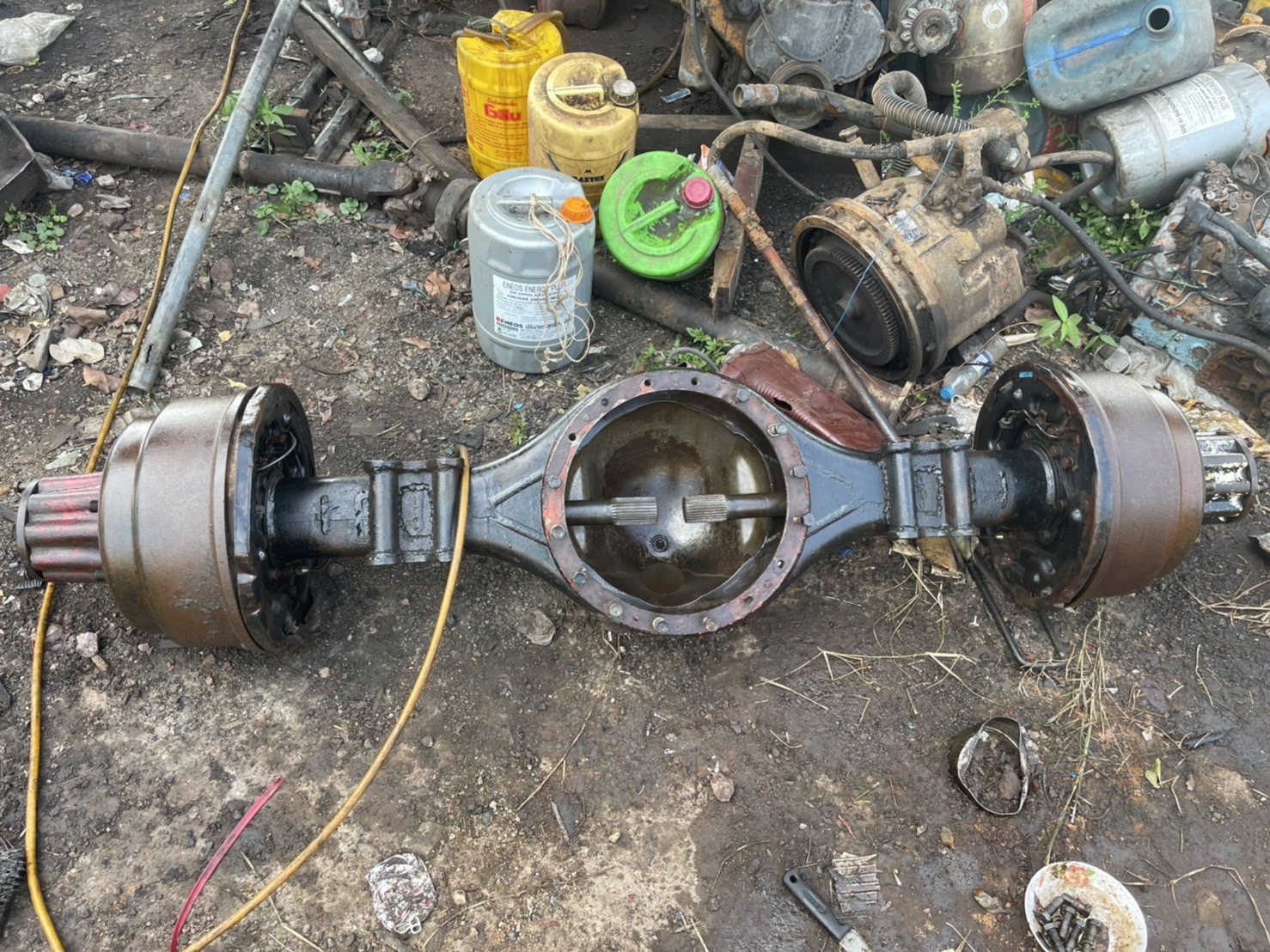 เพลา 6 ล้อ HINO 8 น็อต เฟื่อง 7-39 20000 บาท พร้อมใช้งาน