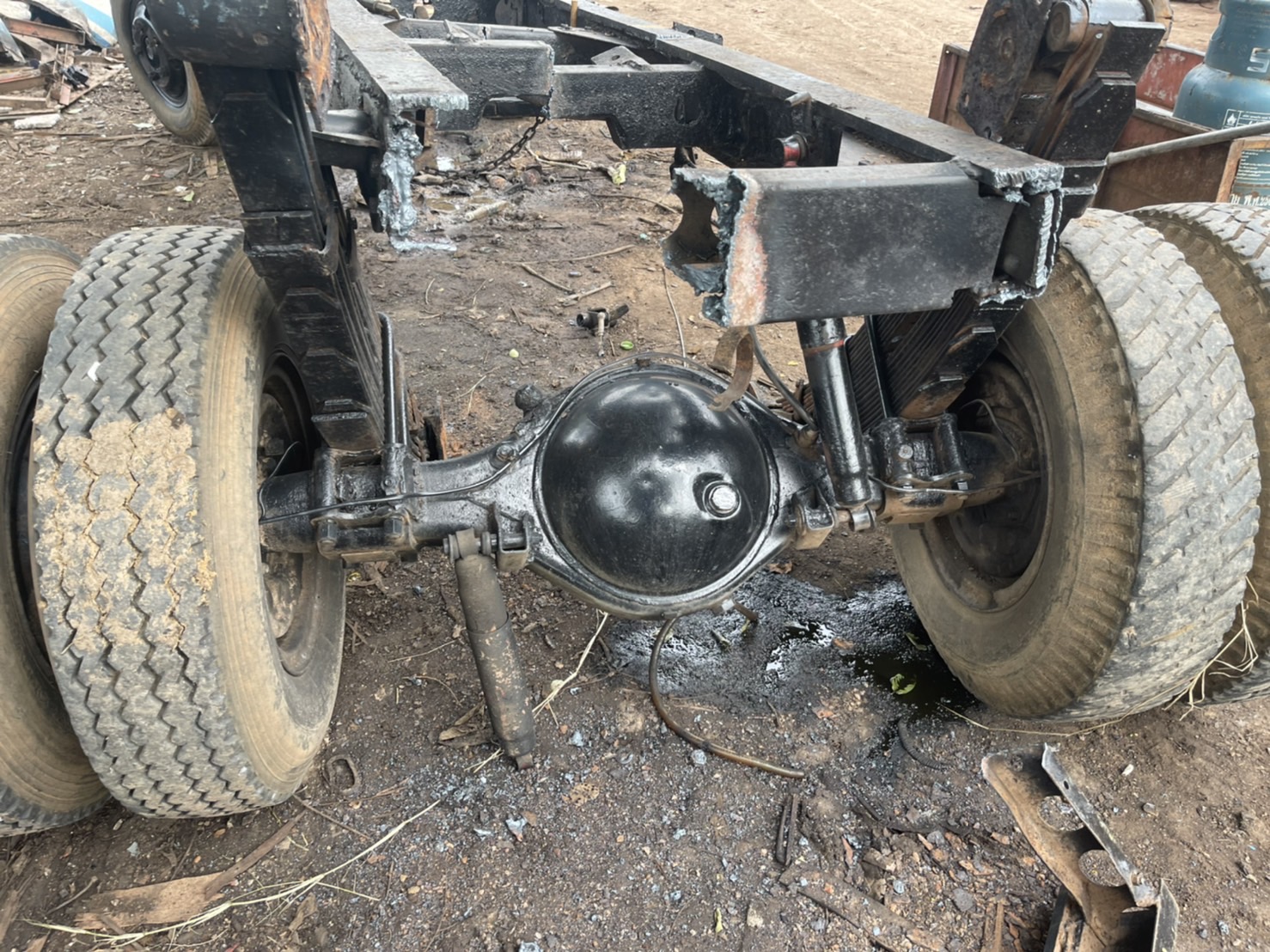 เพลา ISUZU NPR110 16000บาท พร้อมแหนบ