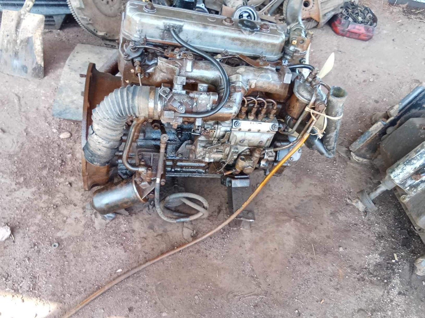 เครื่อง ISUZU 4BA1 85 แรงม้า 19000 บาท พร้อมใช้งาน 0816278866