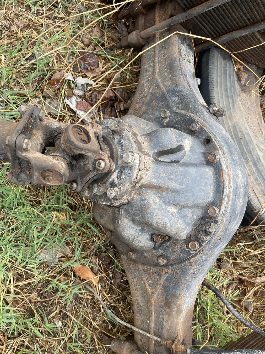 เพลา หกล้อ 6 น็อต มิตชู เฟื่อง 6-34 26000 บาท พร้อมแหนบ   พร้อมใช้งาน