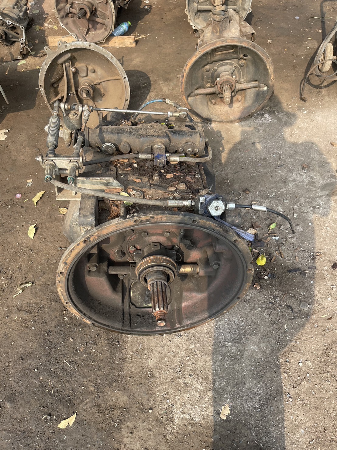 เกียร์ SHACMAN F3000 28000 บาท พร้อมใช้งาน