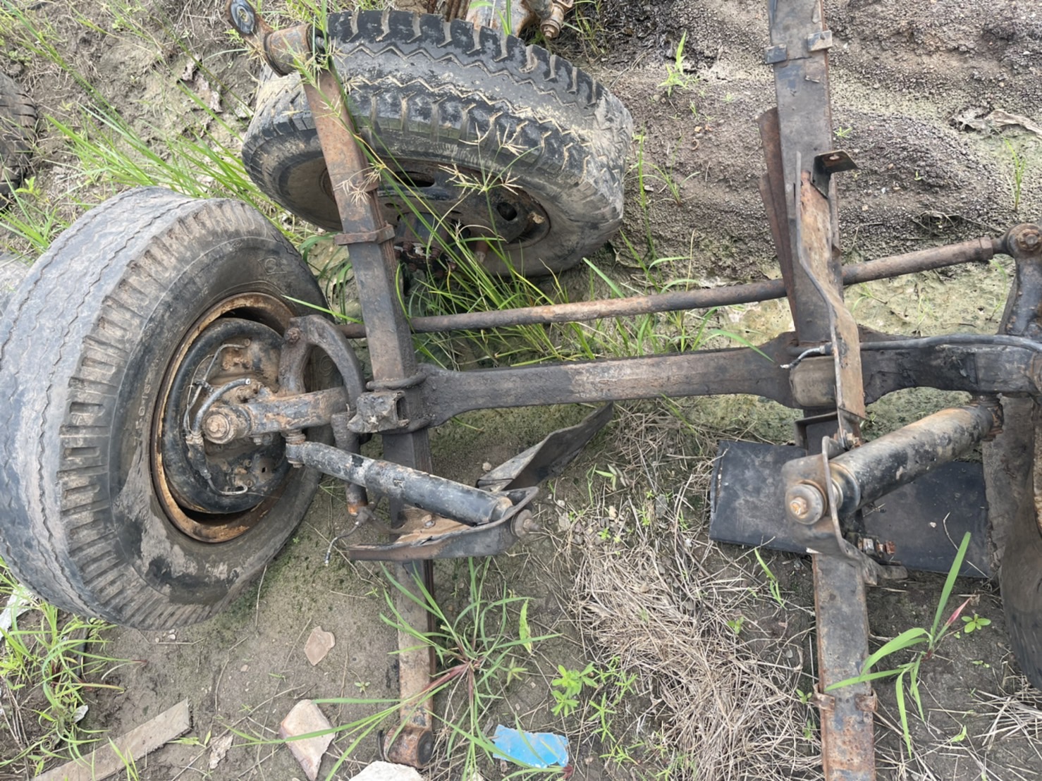 เพลาหลัง คานหน้า ISUZU NKR 20000 บาท พร้อมแหนบ