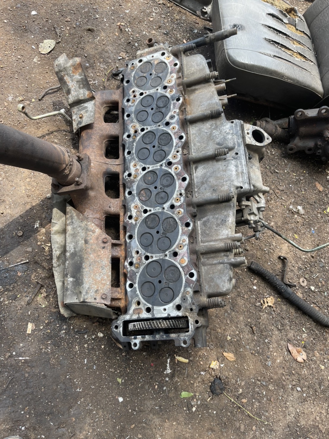 ฝาสูบ 6 M61