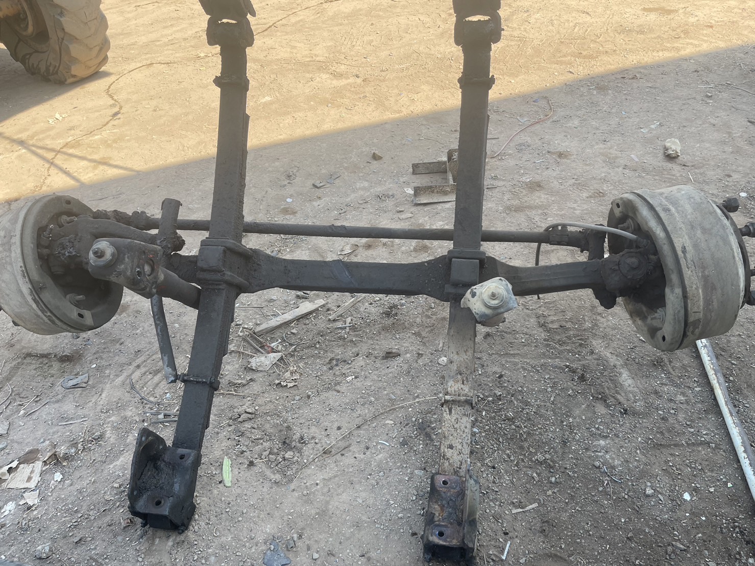 คานหน้า ร็อกกี้ สดือแหนบ 31 นิ้ว16000 บาท พร้อมแหนบ