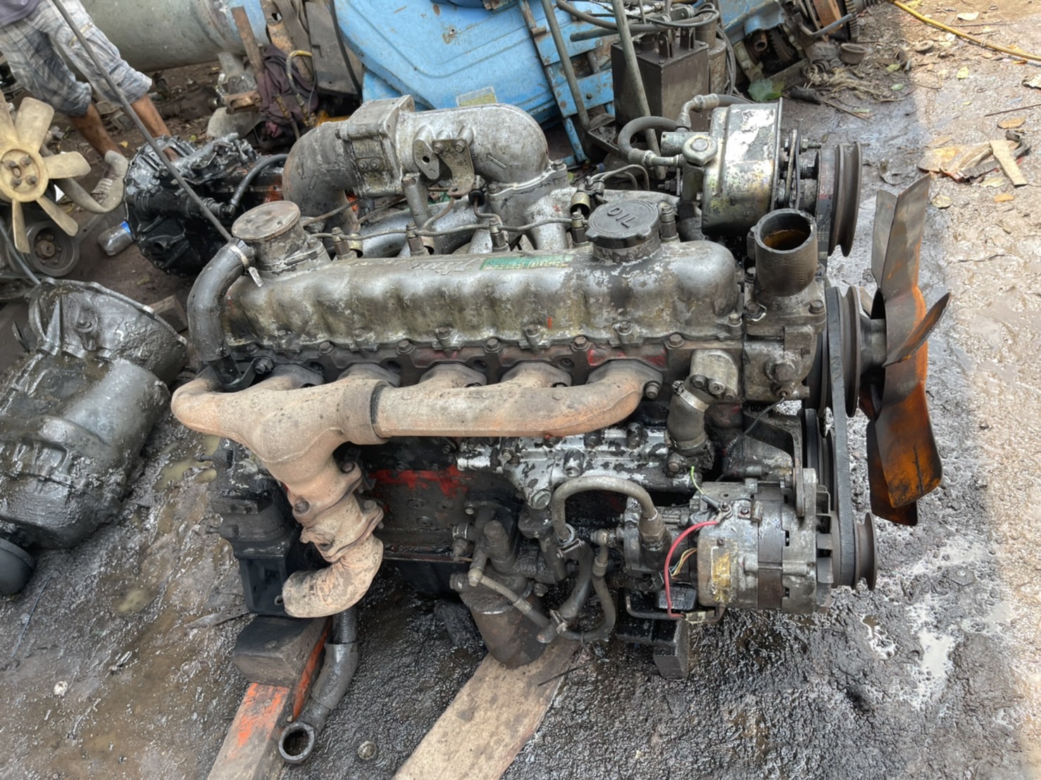 เครื่อง HINO EH500 160แรง