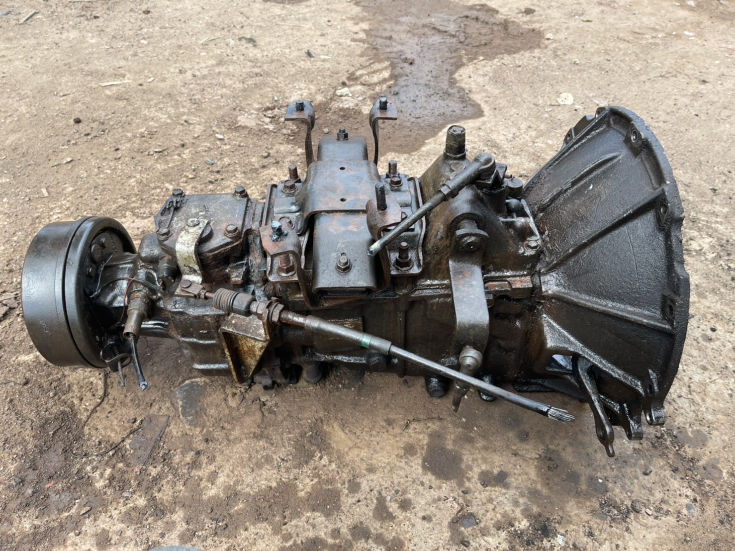 เกียร์ISUZU NPR 115 มีสโล 19500 บาท พร้อมใช้งาน