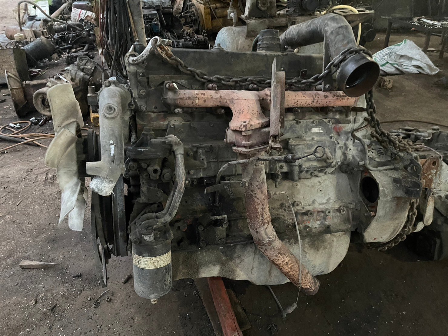 เครื่อง ISUZU 6SD1 240 ติดก๊าชมา ขายเป็นอะไหล่ 45000 บาท