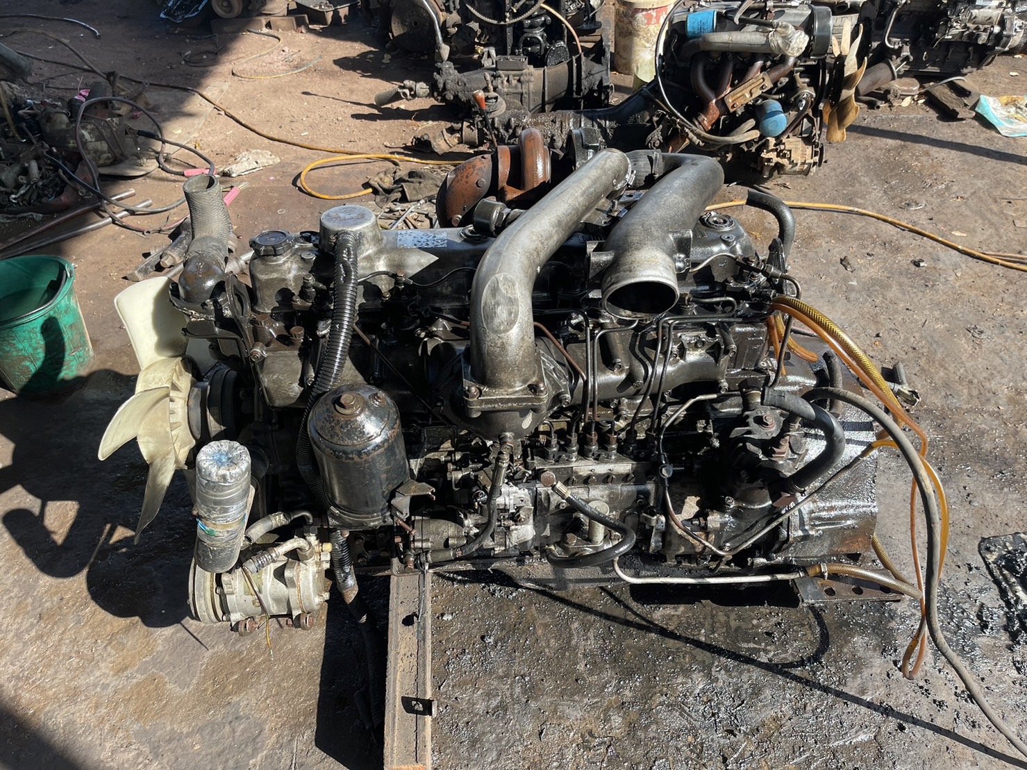 เครื่อง 6D16 TF 220  80000 บาท