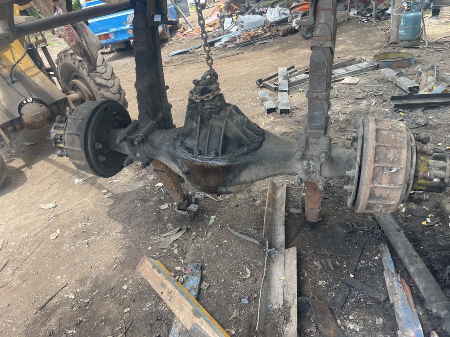 เพลา ISUZU จัมโบ้ พร้อมแหนบ 6 ล้อ