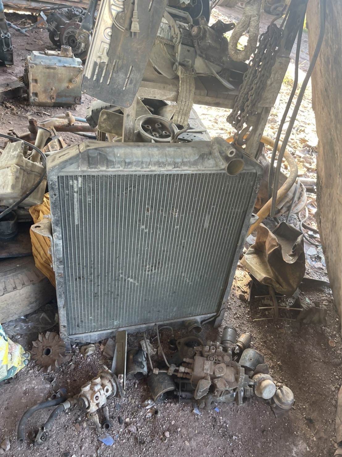 หม้อน้ำ ISUZU ROCK พร้อมใช้งาน