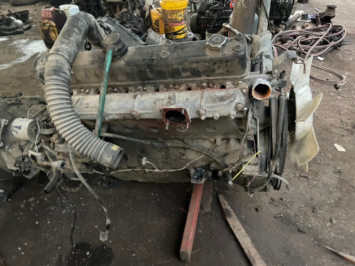 เครื่อง ISUZU 6SD1 240 ติดก๊าชมา ขายเป็นอะไหล่ 45000 บาท