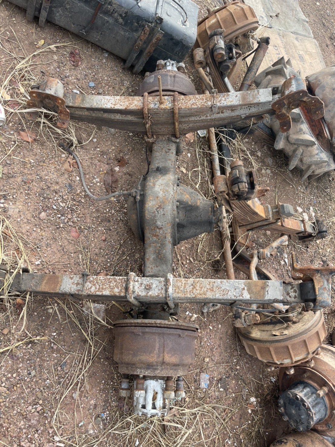 เพลา HINO 6 น็อต พร้อมแหนบ