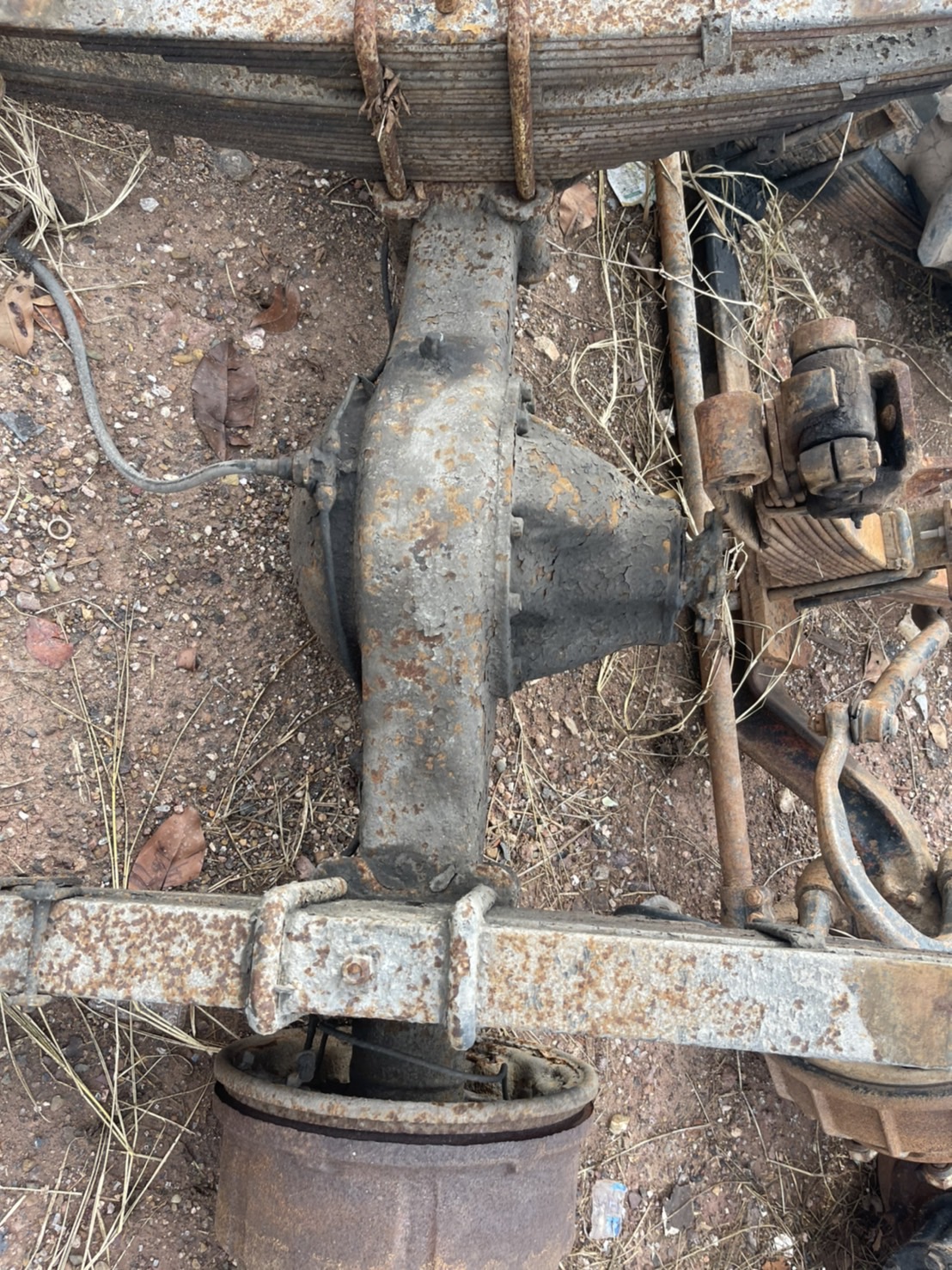 เพลา HINO 6 น็อต พร้อมแหนบ