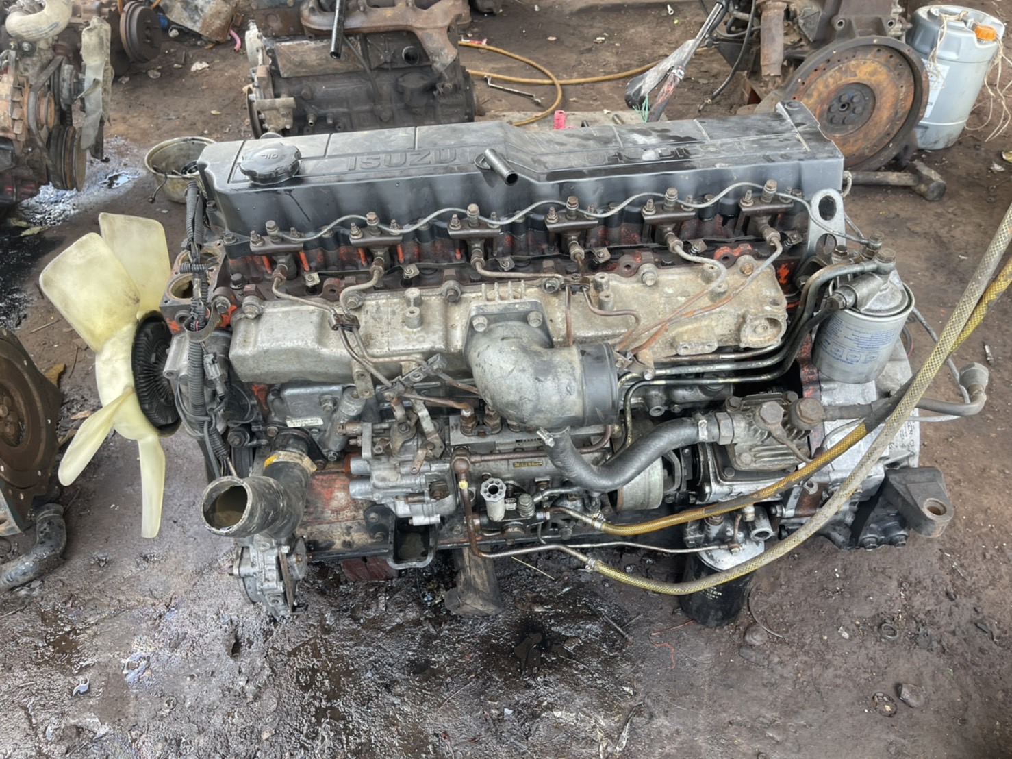 เครื่อง ISUZU 6HE1 195 แรงม้า 69000 บาท พร้อมเอกสาร