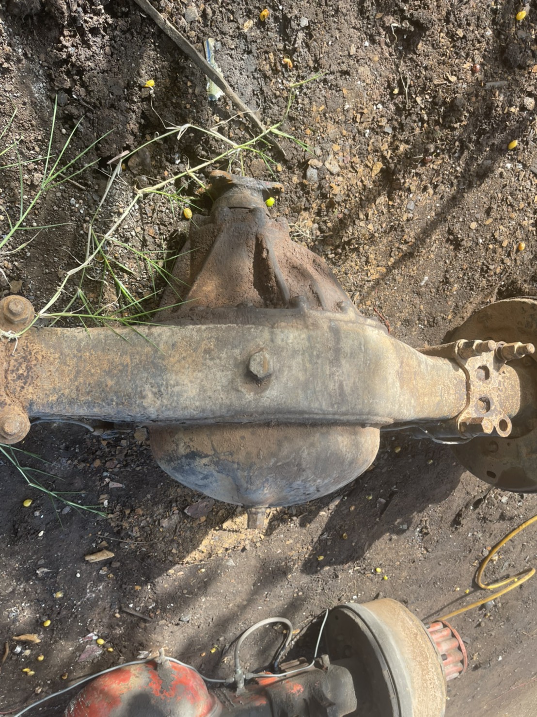 เพลา6 ล้อ 8น็อต ISUZU 200