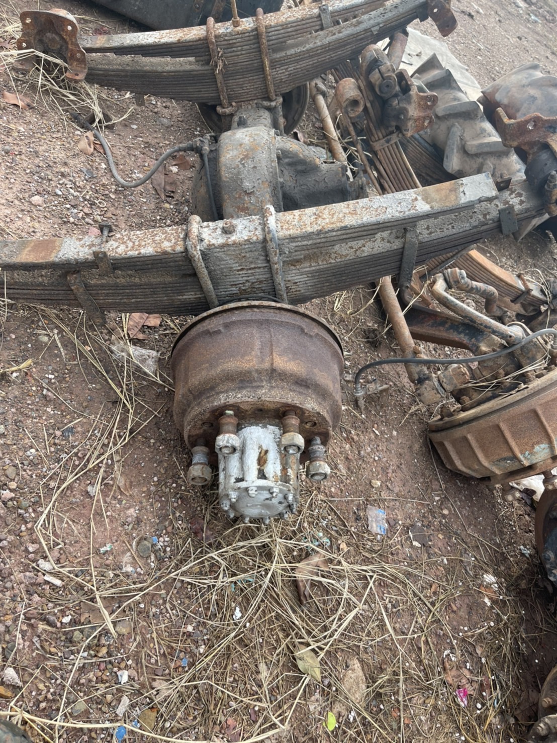 เพลา HINO 6 น็อต พร้อมแหนบ