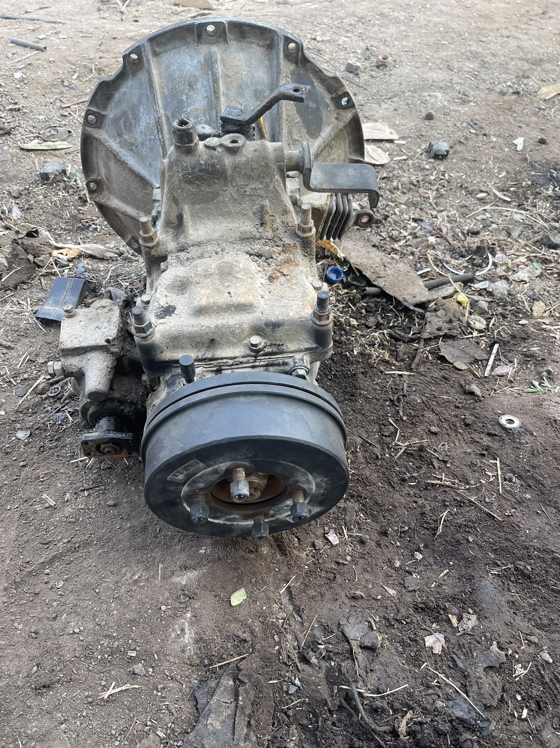 เกียร์ ISUZU NPR 115 12000 บาท ร้อมเกียร์ฝาก