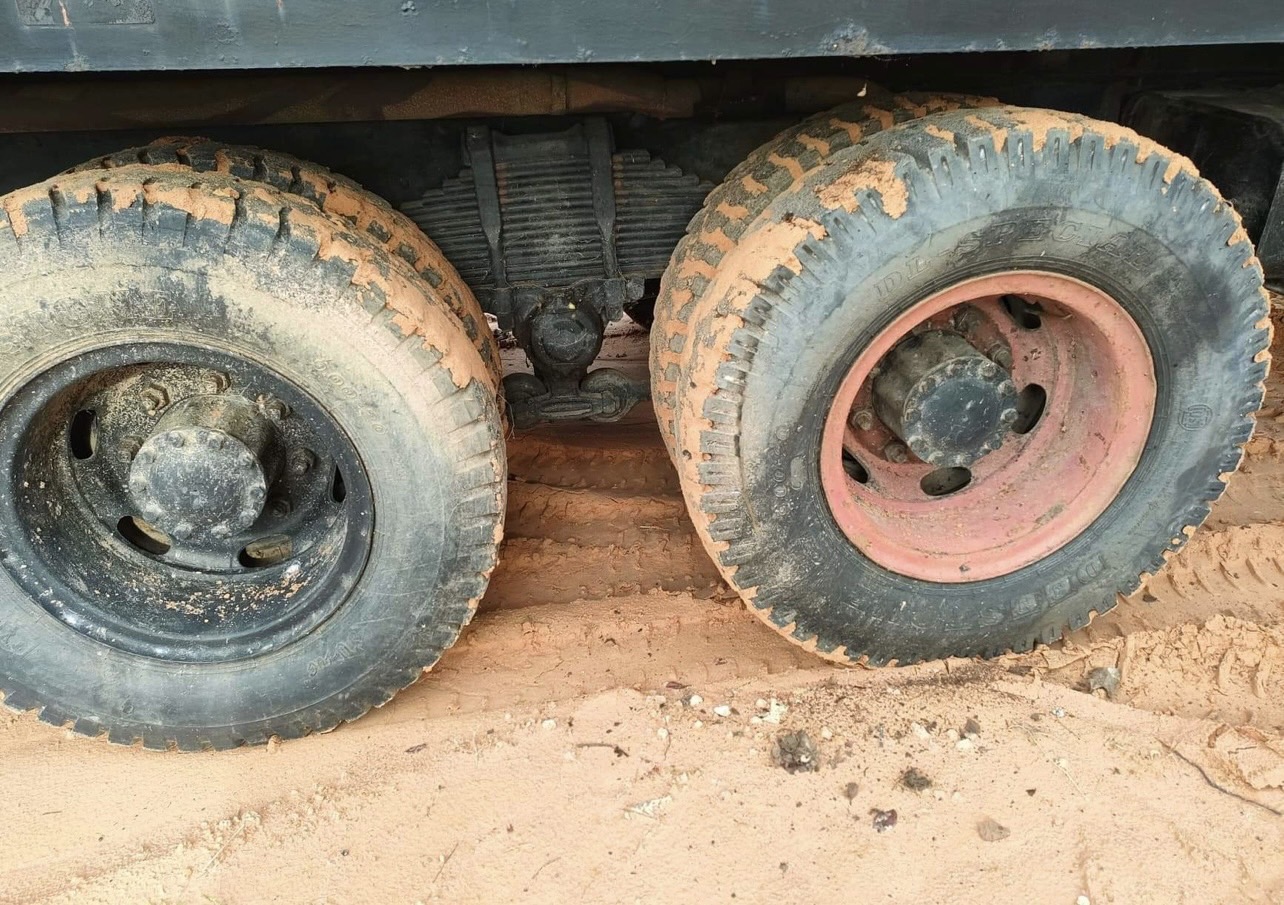 ชุด 2 เพลา ISUZU 240 90000 บาท พร้อมใช้งาน