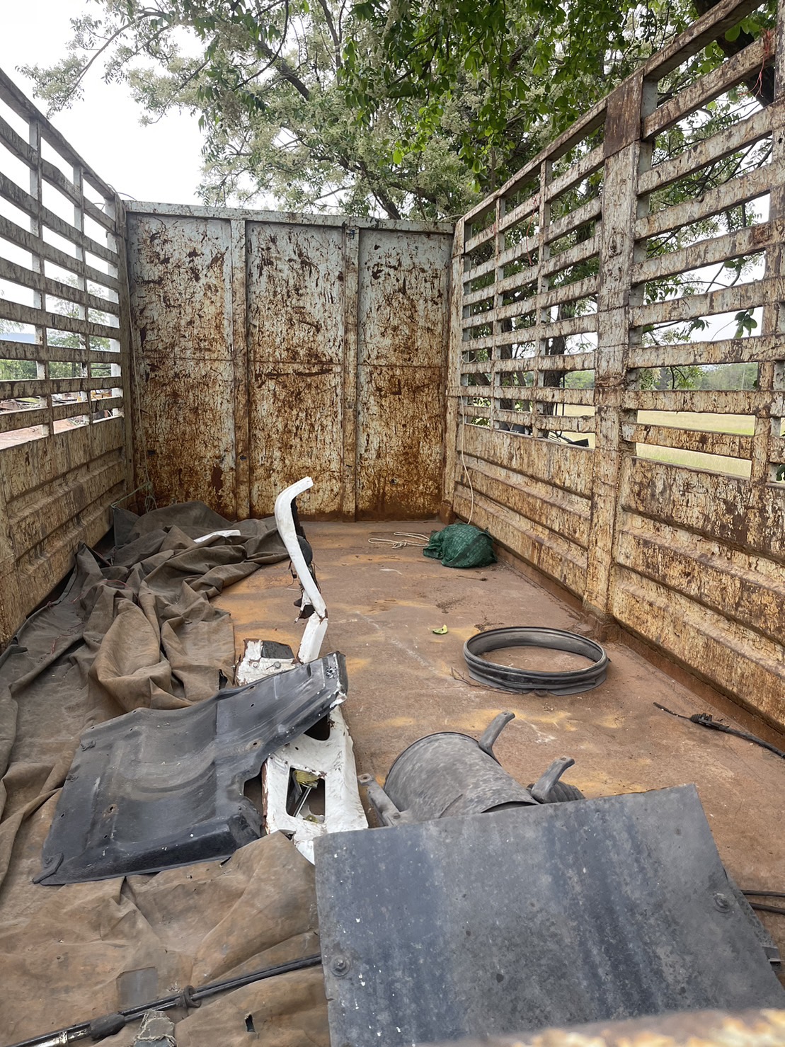 กระบะ เหล็กหนา ISUZU ร็อกกี้ 46000 บาทพร้อมใช้งาน