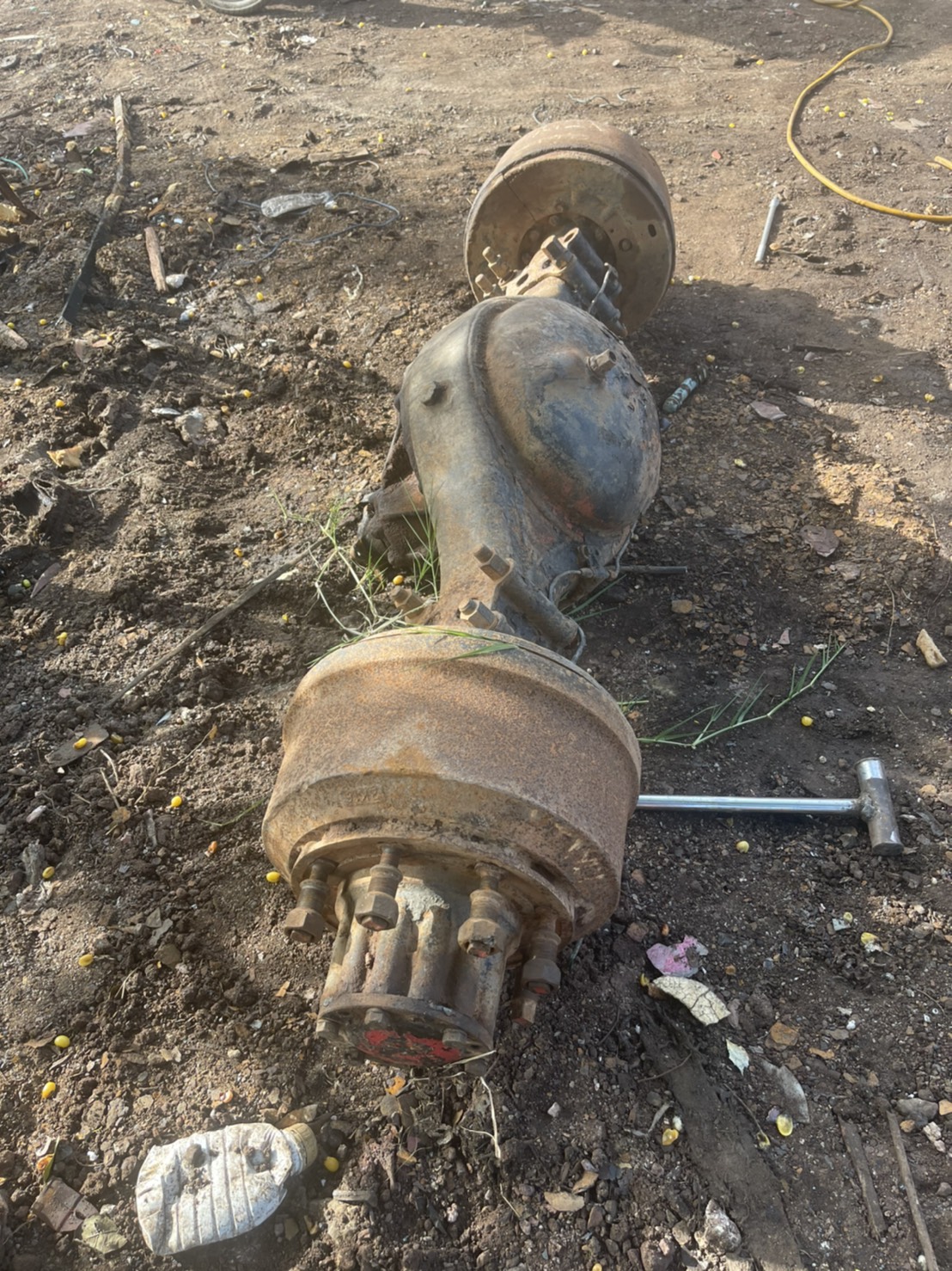 เพลา6 ล้อ 8น็อต ISUZU 200 เพลา6 ล้อ 8น็อต ISUZU 200