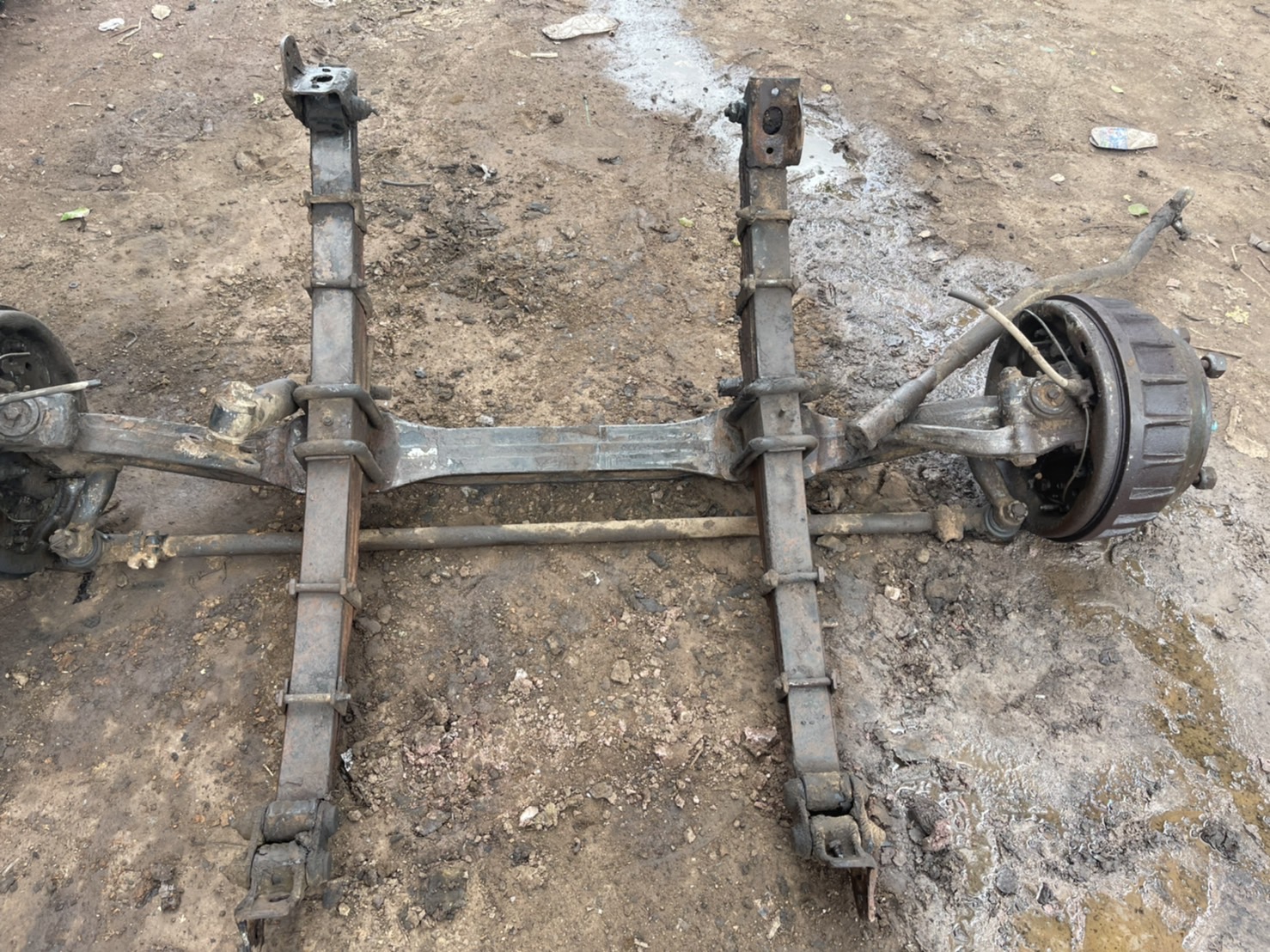 คานหน้า ร็อกกี้ ISUZU สดิอ 31 นิ้ว 16000 บาท