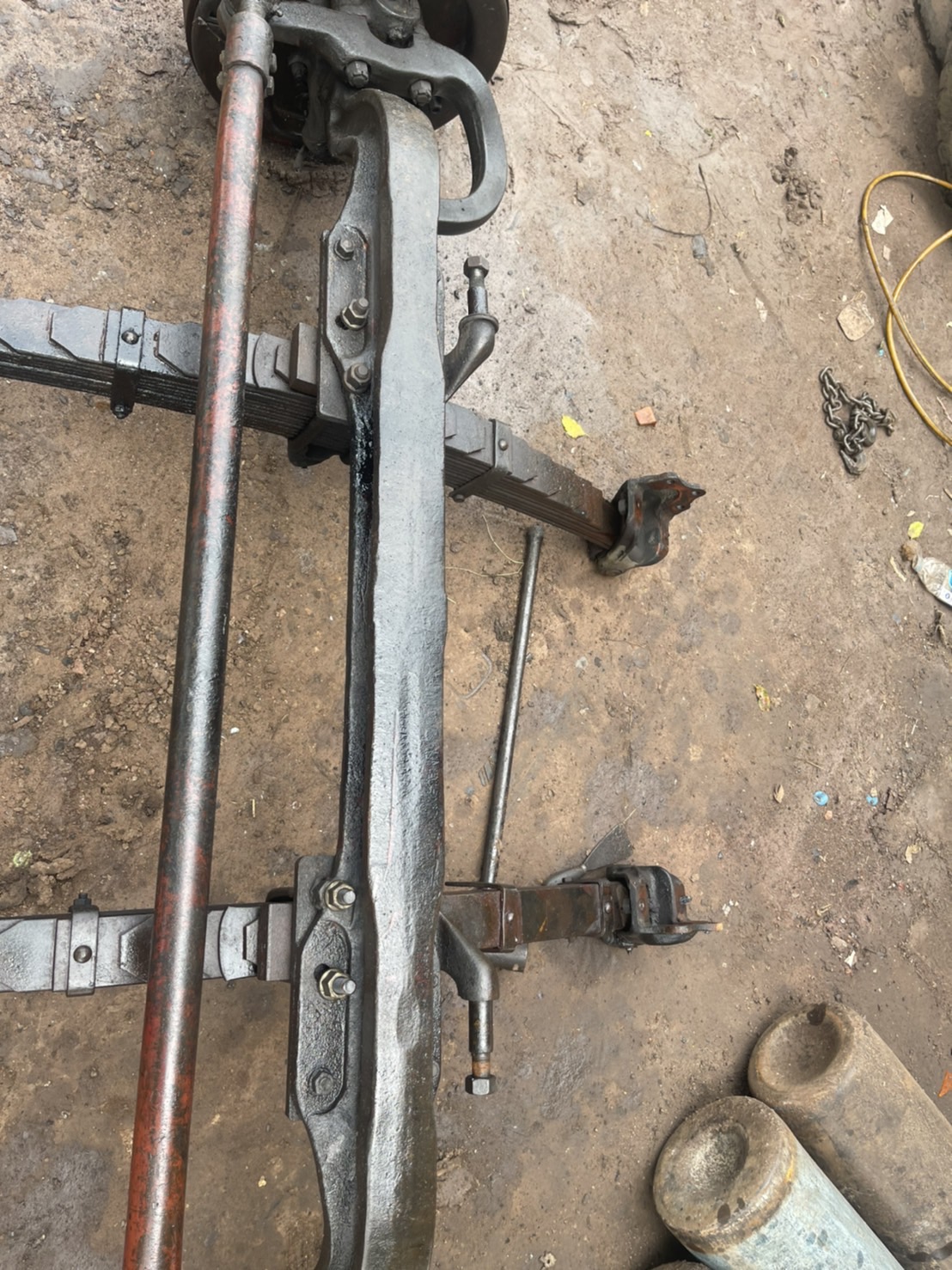 คานหน้า 10 น็อต พร้อมแหนบ  ISUZU 16000 บาท