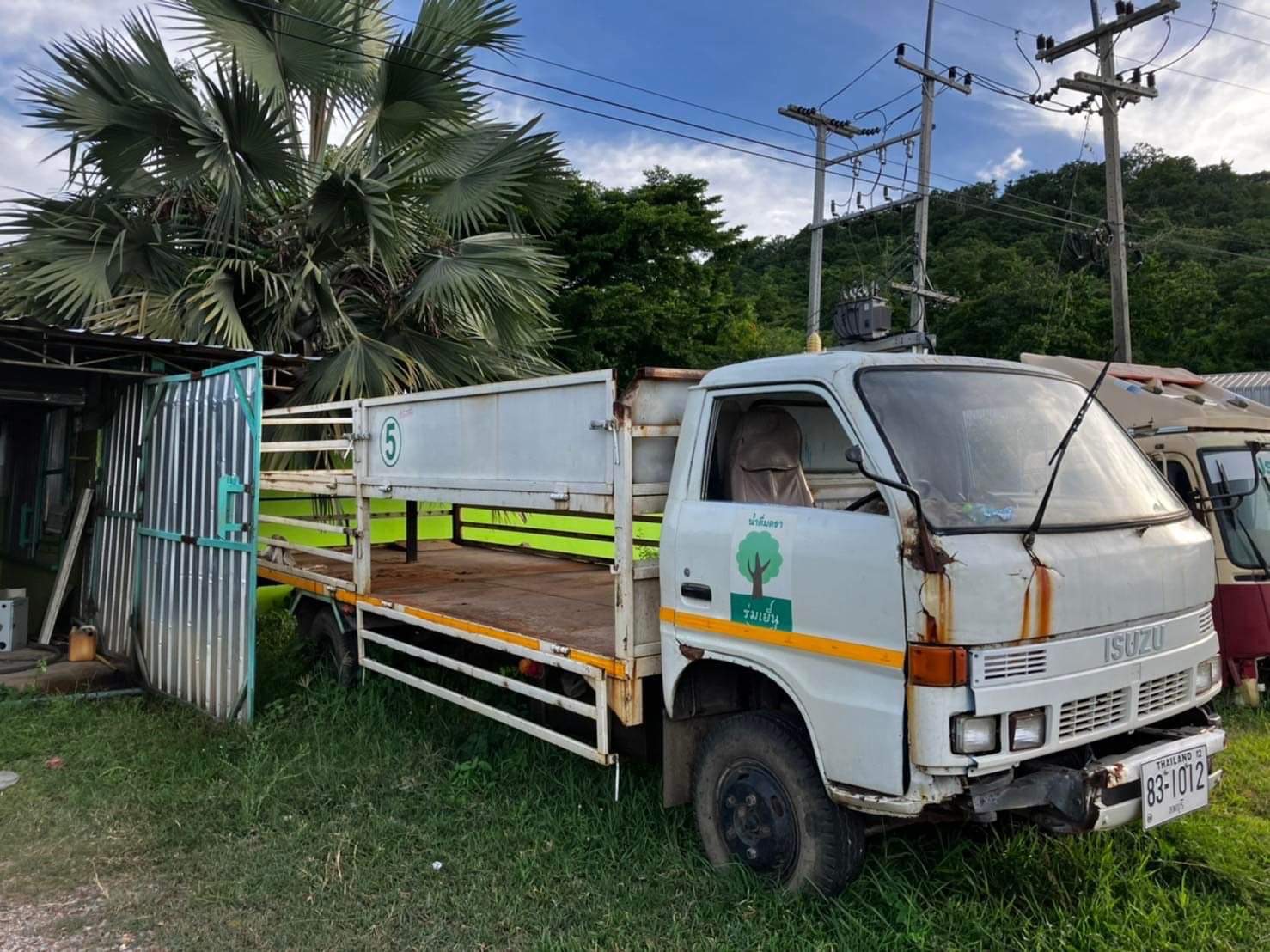 ขายกระบะพื้นเรียบ ISUZU 6ล้อ คัสชี 75 ชม 16000 บาท ขายกระบะพื้นเรียบ ISUZU 6ล้อ คัสชี 75 ชม 16000 บาท