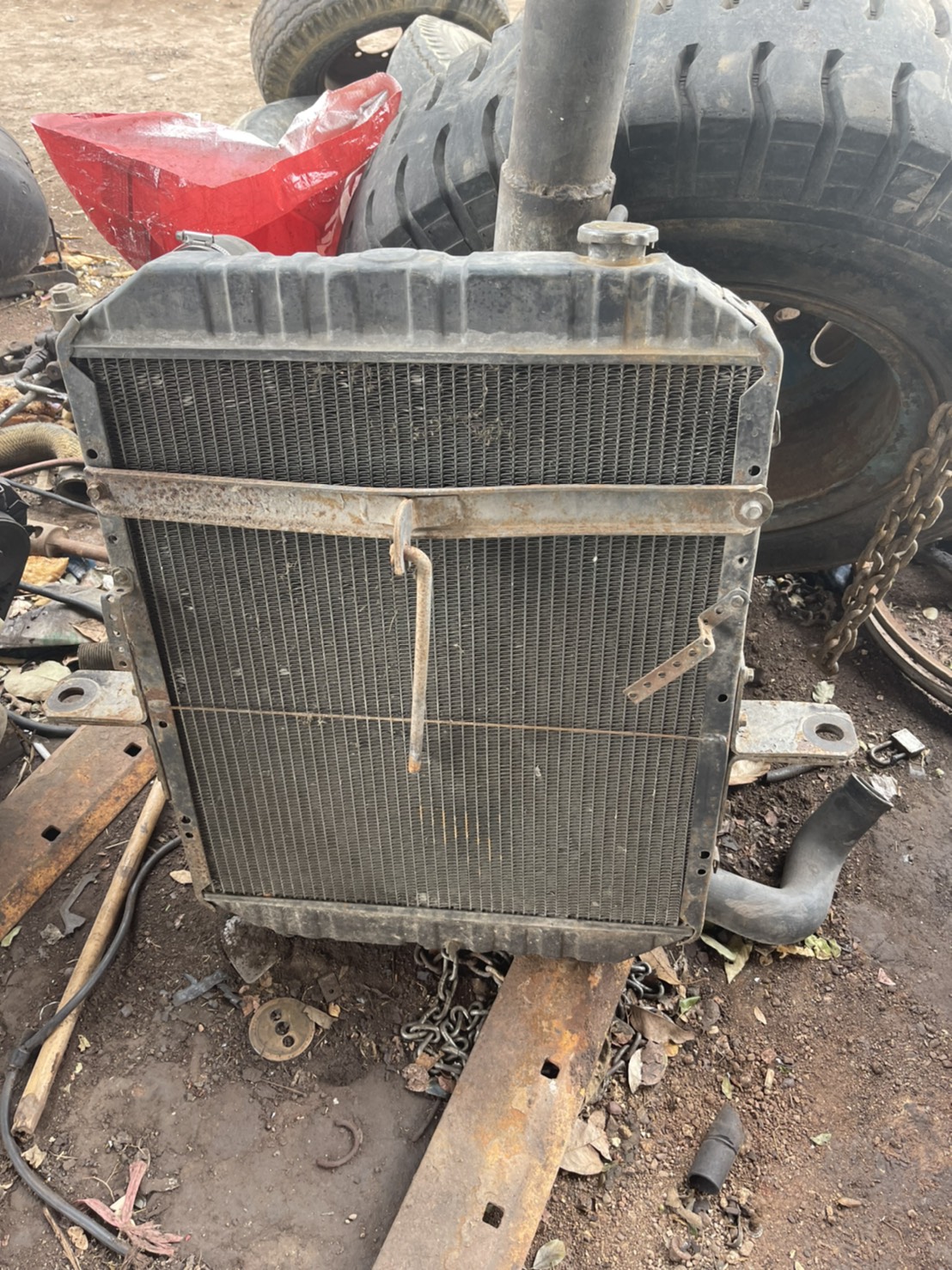 หม้อน้ำ ISUZU ร็อกกี้ พร้อมใช้งาน