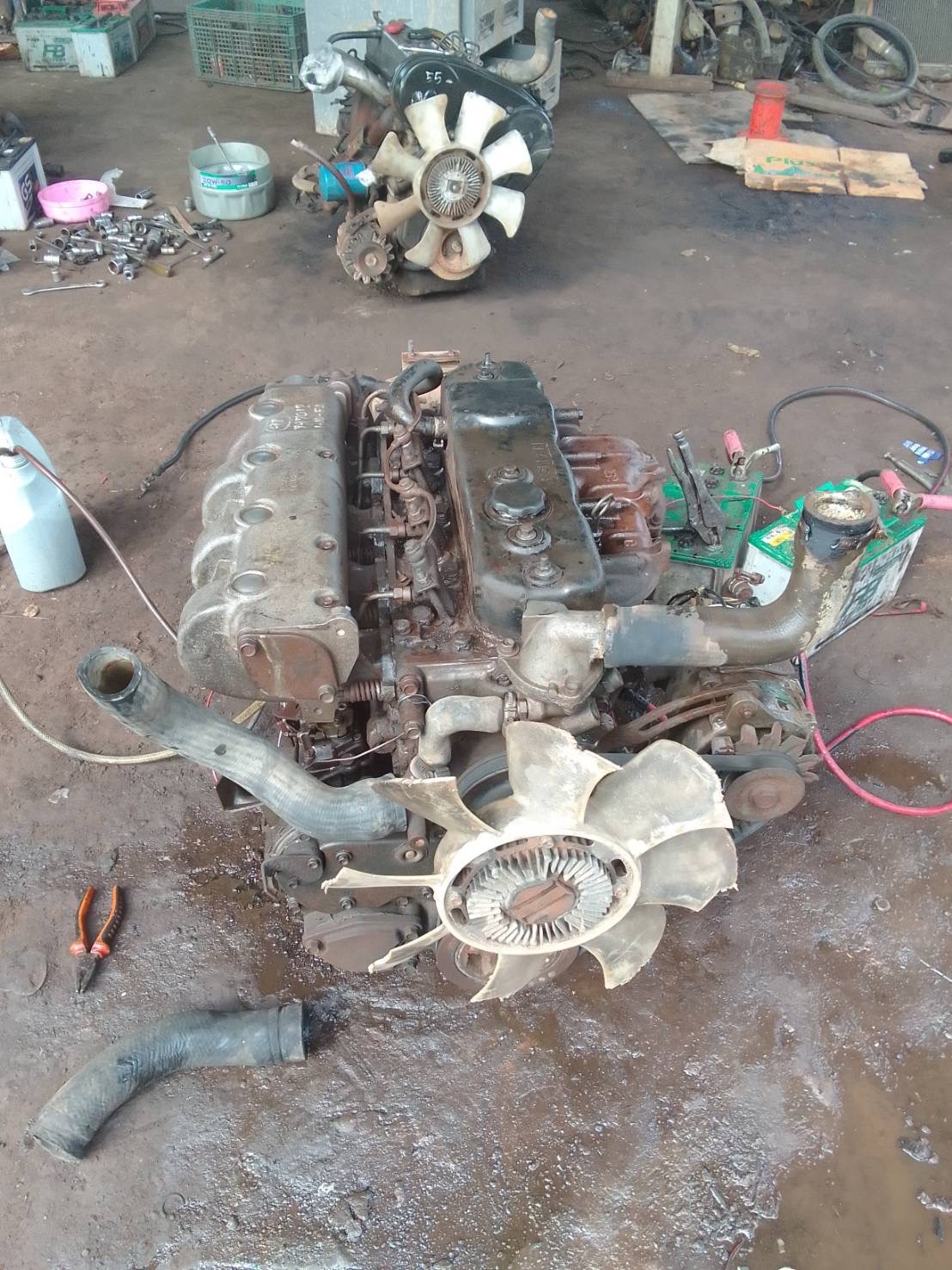 เครื่อง 4BE1 110แรงม้า 40000 บาท พร้อมเกียร์