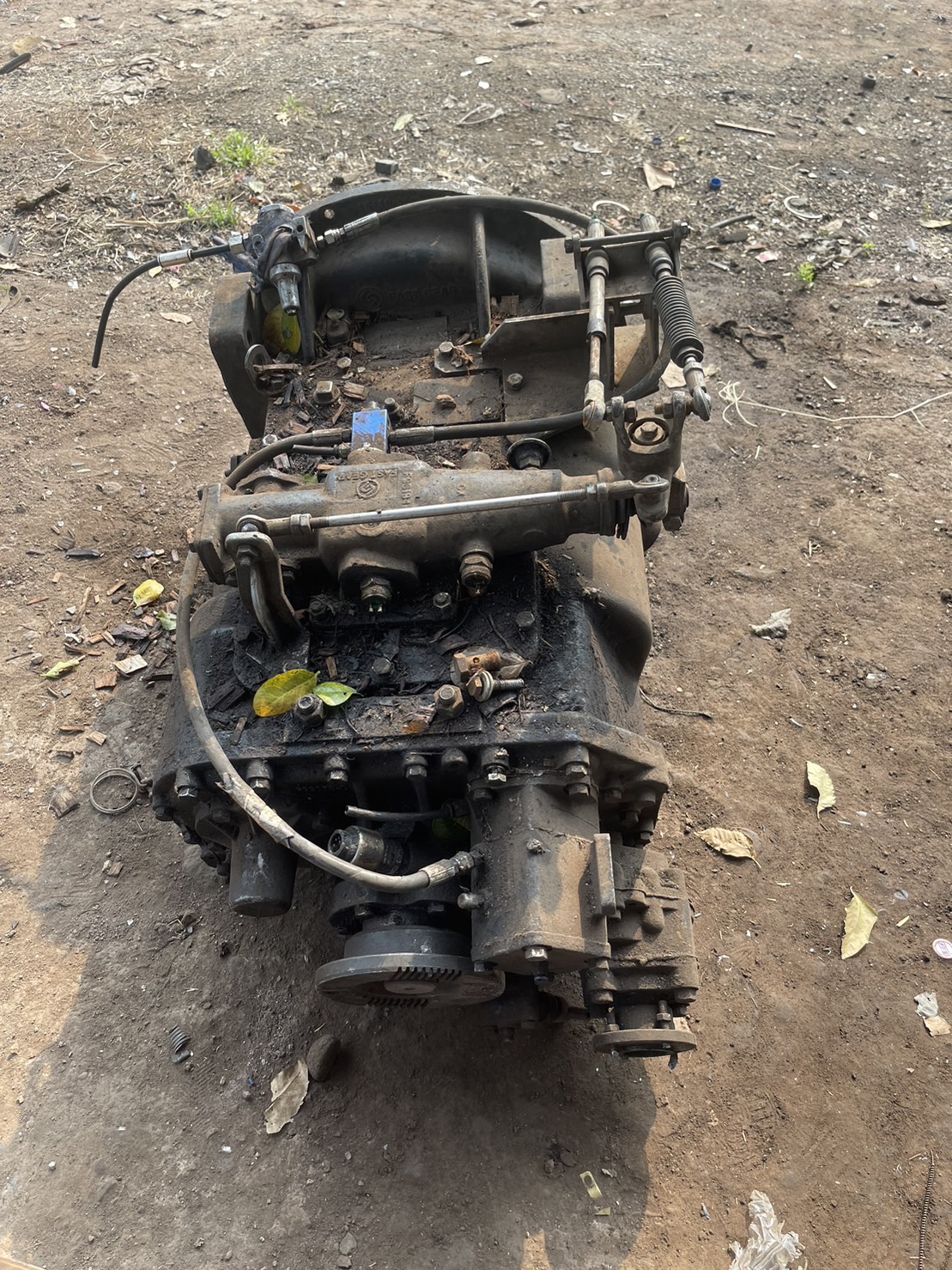 เกียร์ SHACMAN F3000 28000 บาท พร้อมใช้งาน