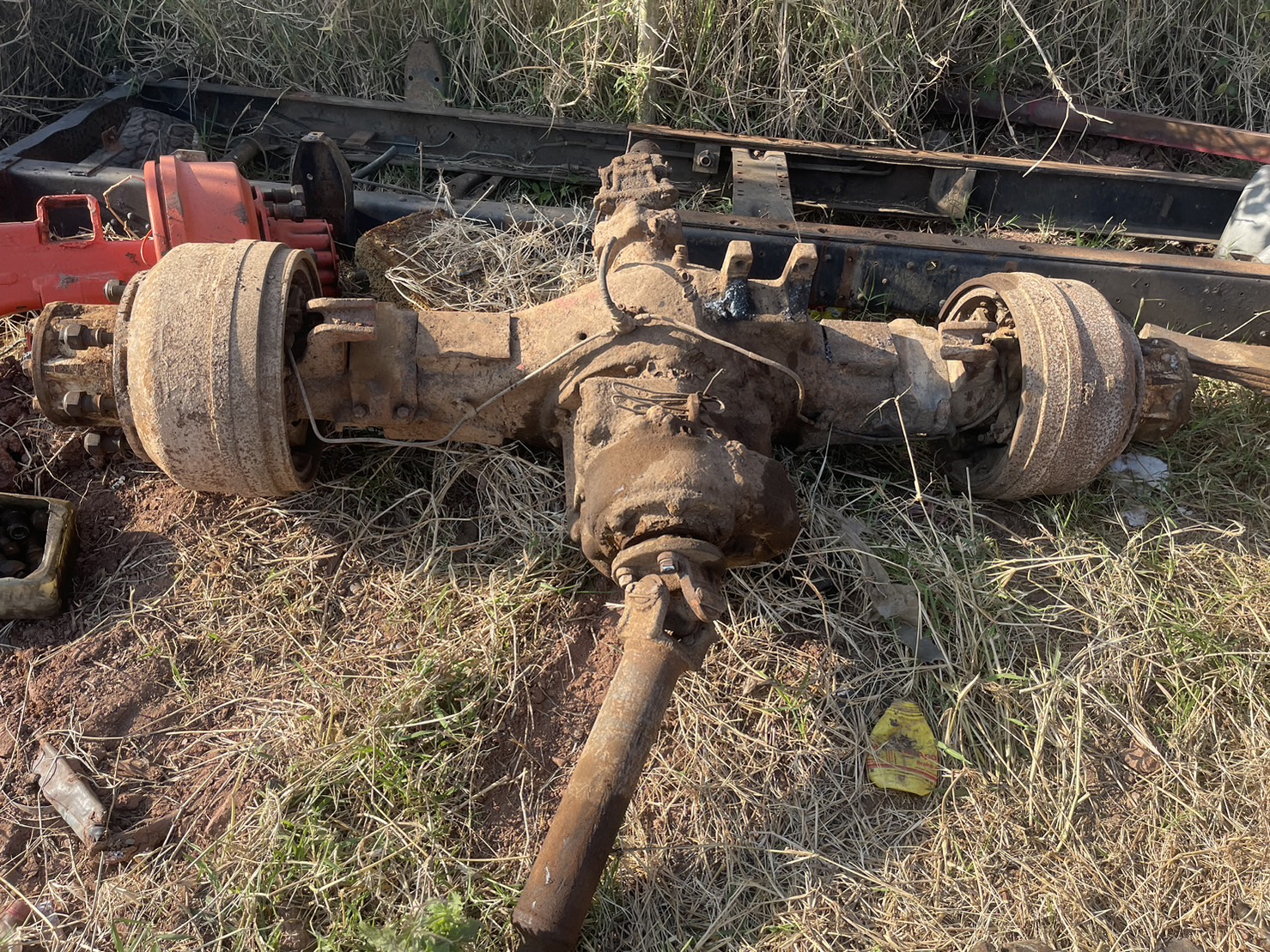 เพลา นิสสัน  Ud 2 เพลา เฟื่อง 6-41 65000 บาท พร้อมใช้งาน หรือแยกใด้ครับผม