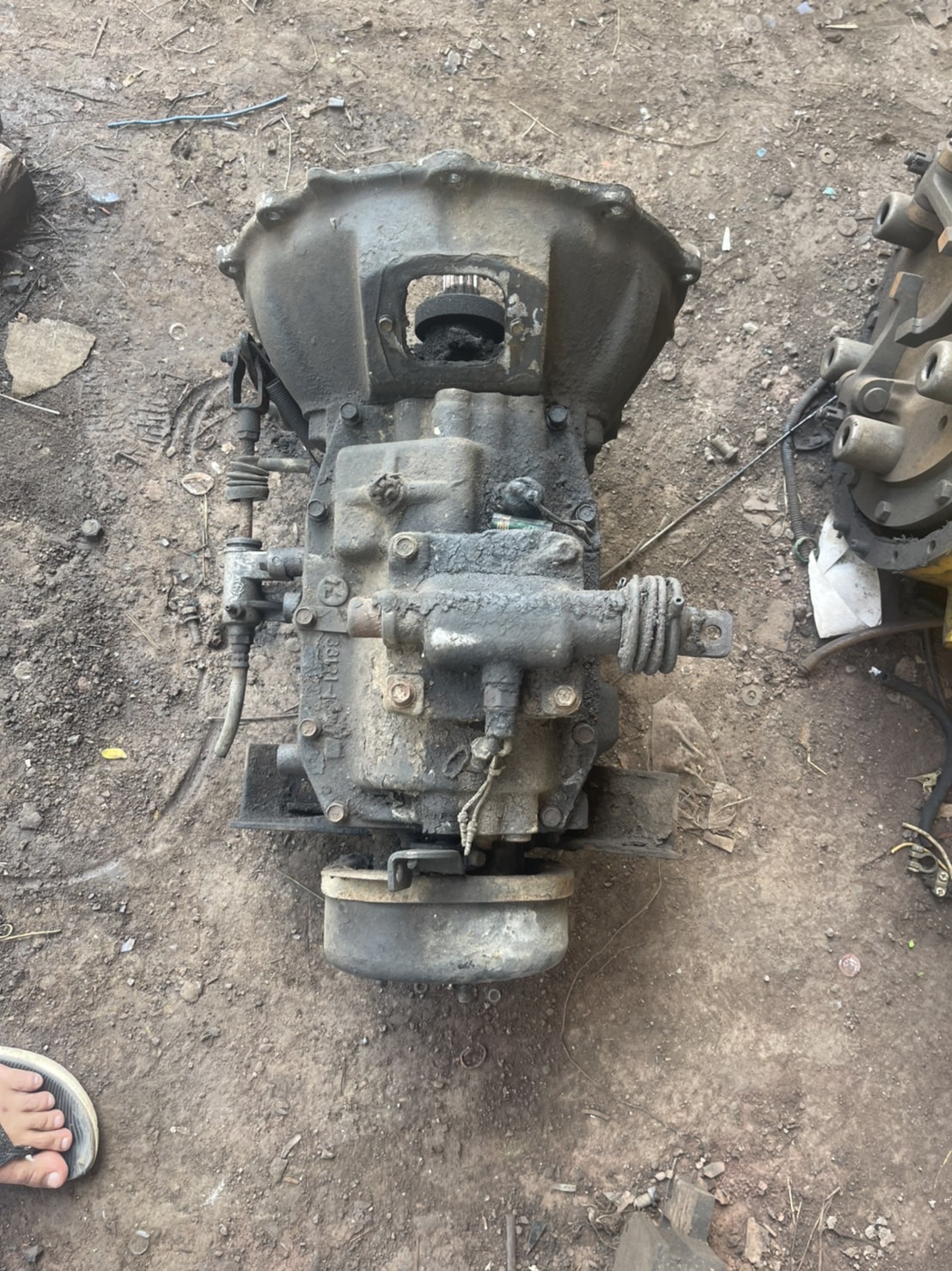 เกียร์ 6 ล้อ HINO WO4D พร้อมใช้งาน