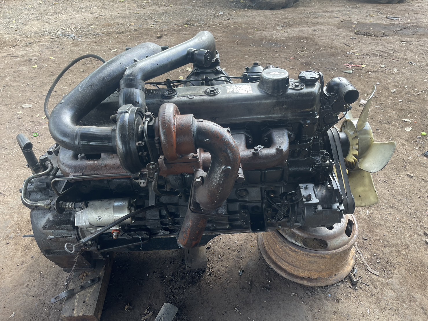 เครื่อง 6D16 TF 220 แรงม้า 78000 บาท พร้อมใช้งาน