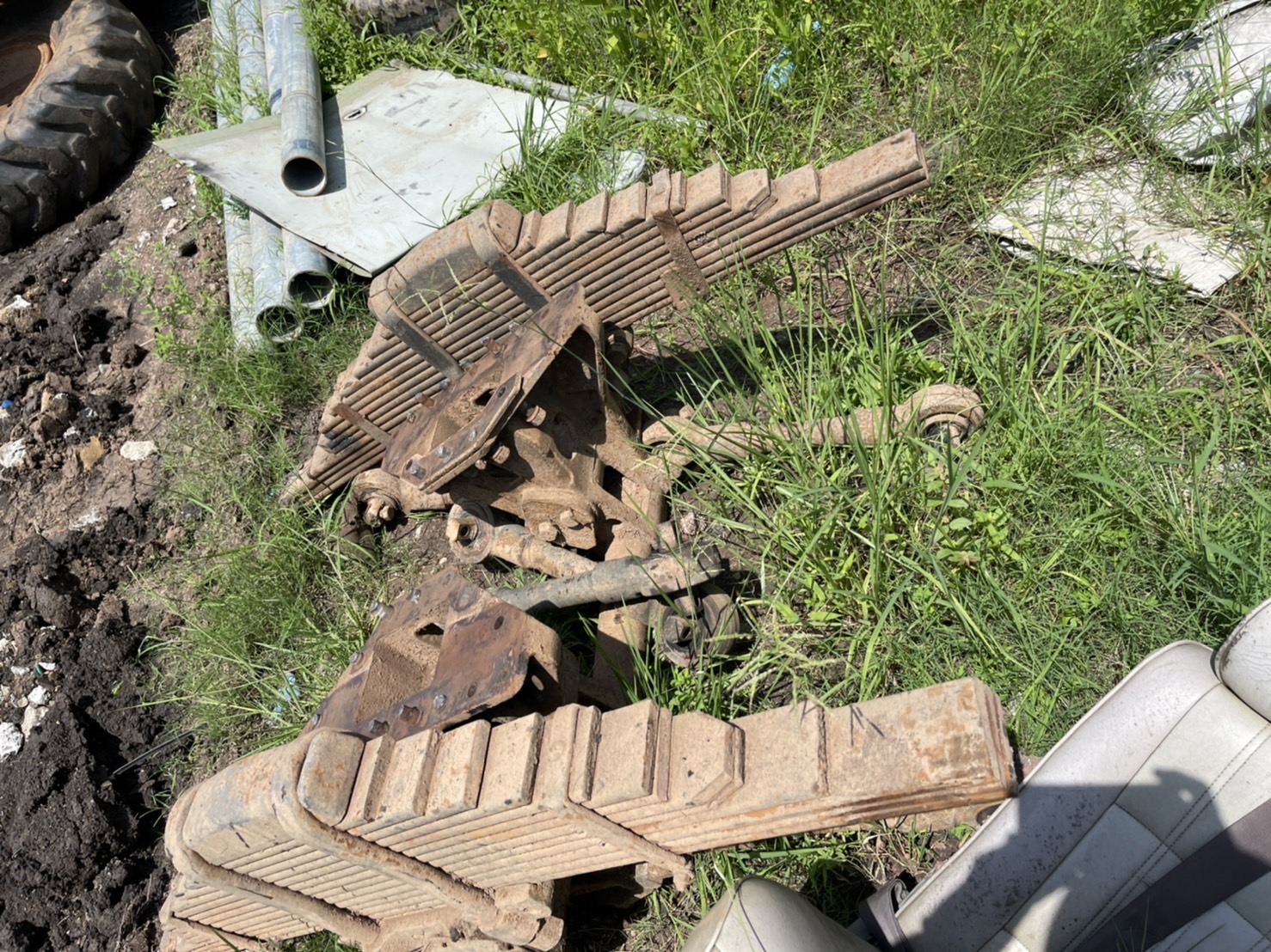 แท่นโบกี้ ฟูโซ่ 28000 บาท พร้อมแหนบ