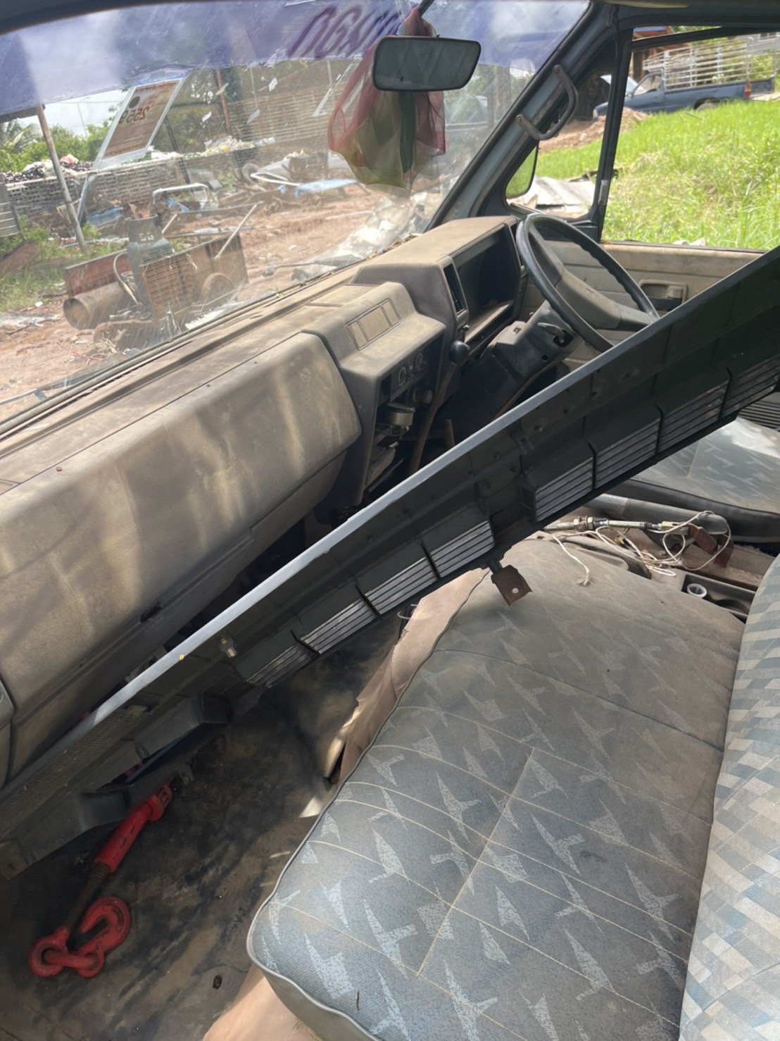 หัว ISUZU NPR115