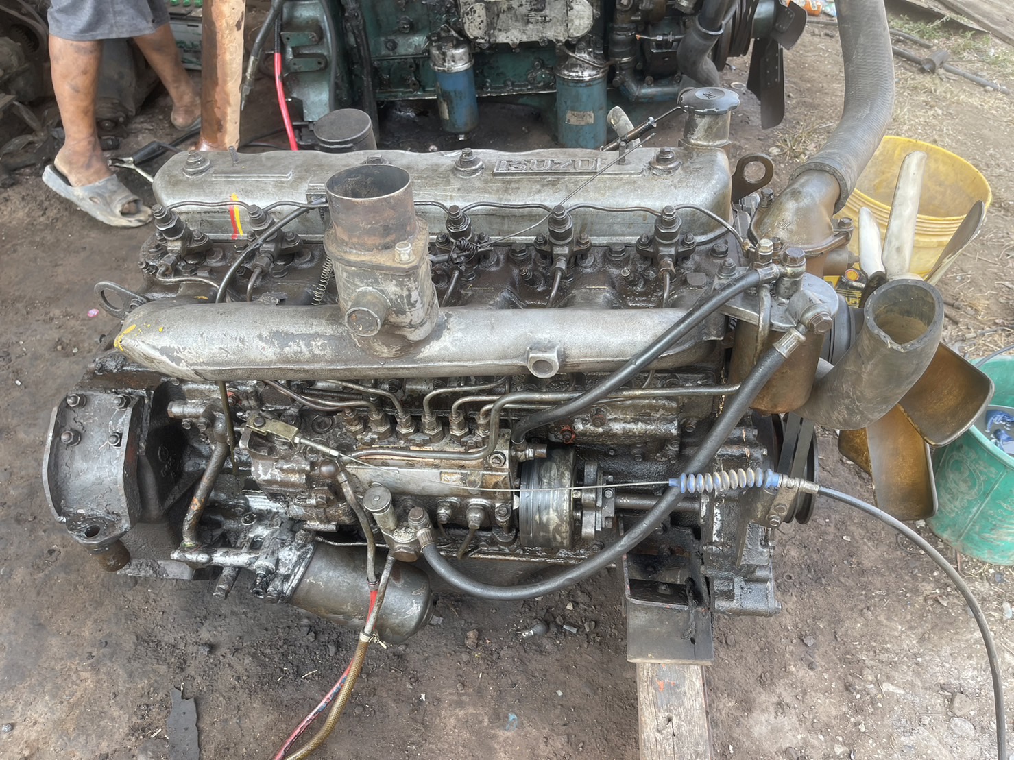 ขายเครื่อง ISUZU 6BD1 165 แรงม้า 35000 บาท