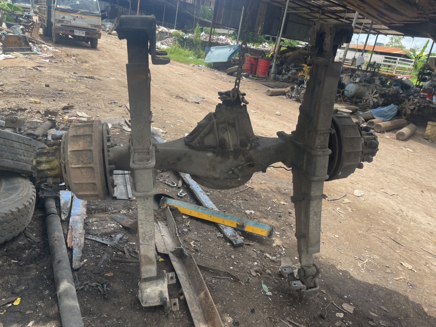 เพลา ISUZU จัมโบ้ พร้อมแหนบ 6 ล้อ