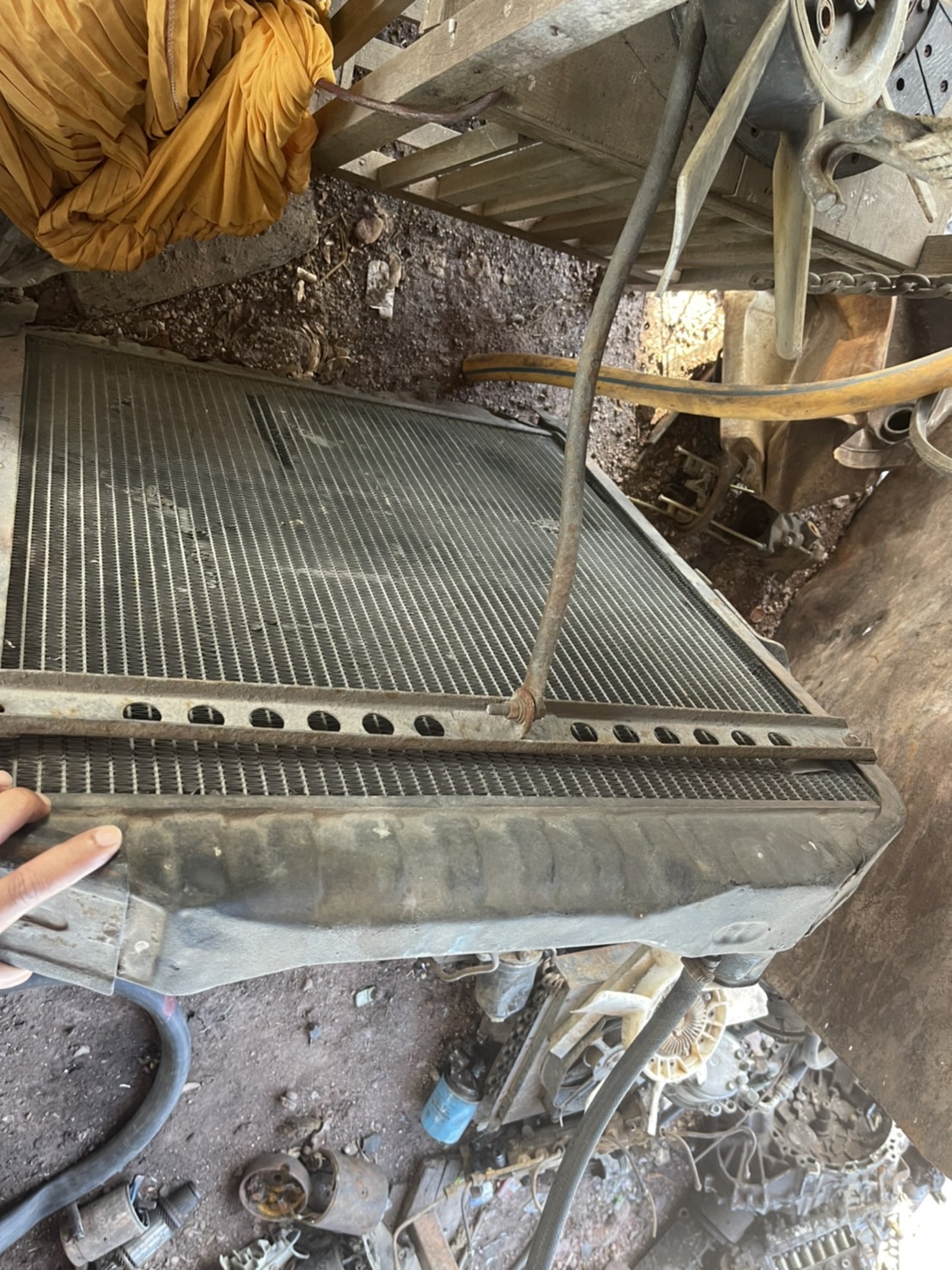 หม้อน้ำ ISUZU ROCK พร้อมใช้งาน