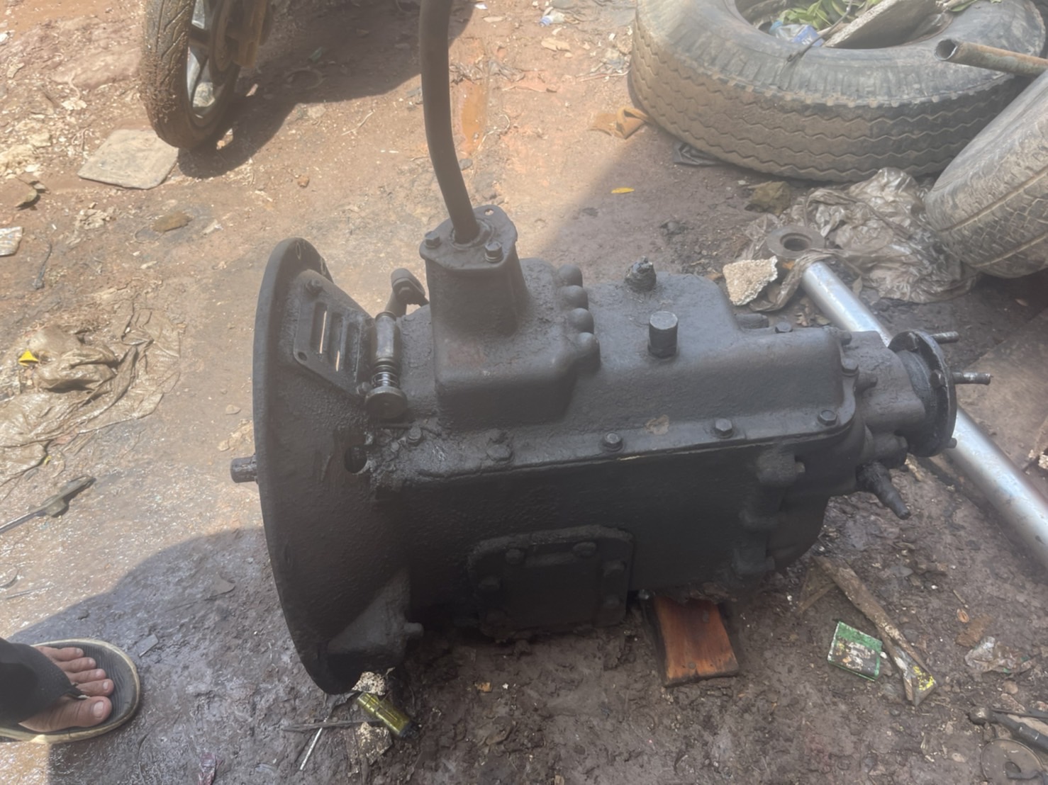 เกียร์ ISUZU หัวยาว 8500 บาท พร้อมใช้งาน