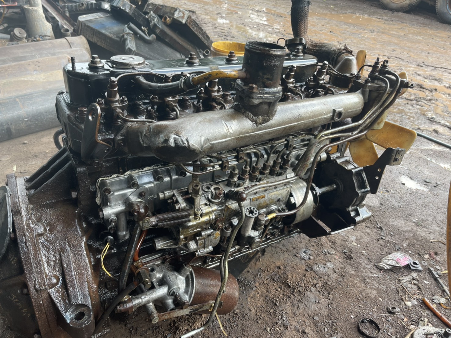 เครื่อง ISUZU 6BG1 175 แรงม้า เครื่อง ISUZU 6BG1 175 แรงม้า