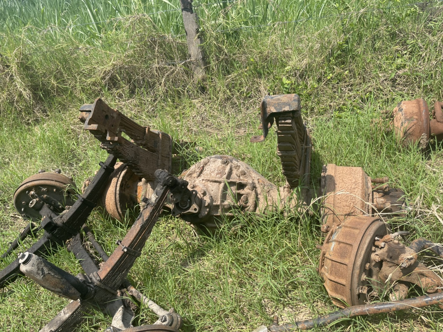 คานหน้า หัวยาว 10 ล้อ พร้อมแหนบ คานหน้า หัวยาว 10 ล้อ พร้อมแหนบ