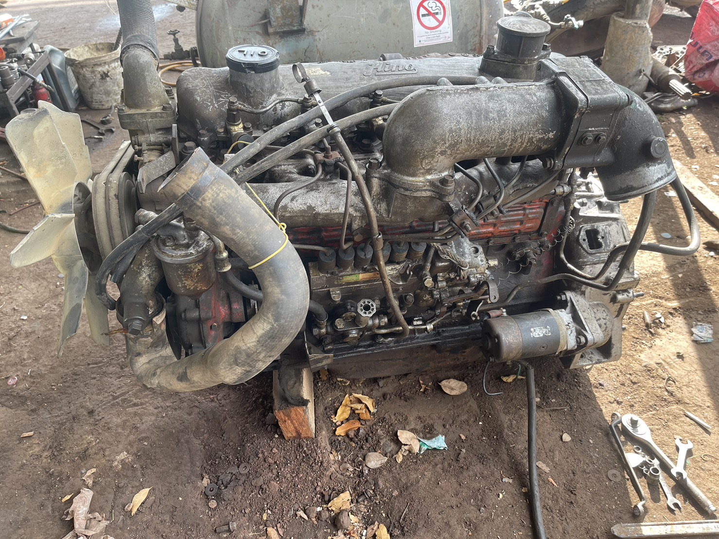 เครื่อง HINO EH700 168 แรงม้า 40000 บาท พร้อมใช้งาน