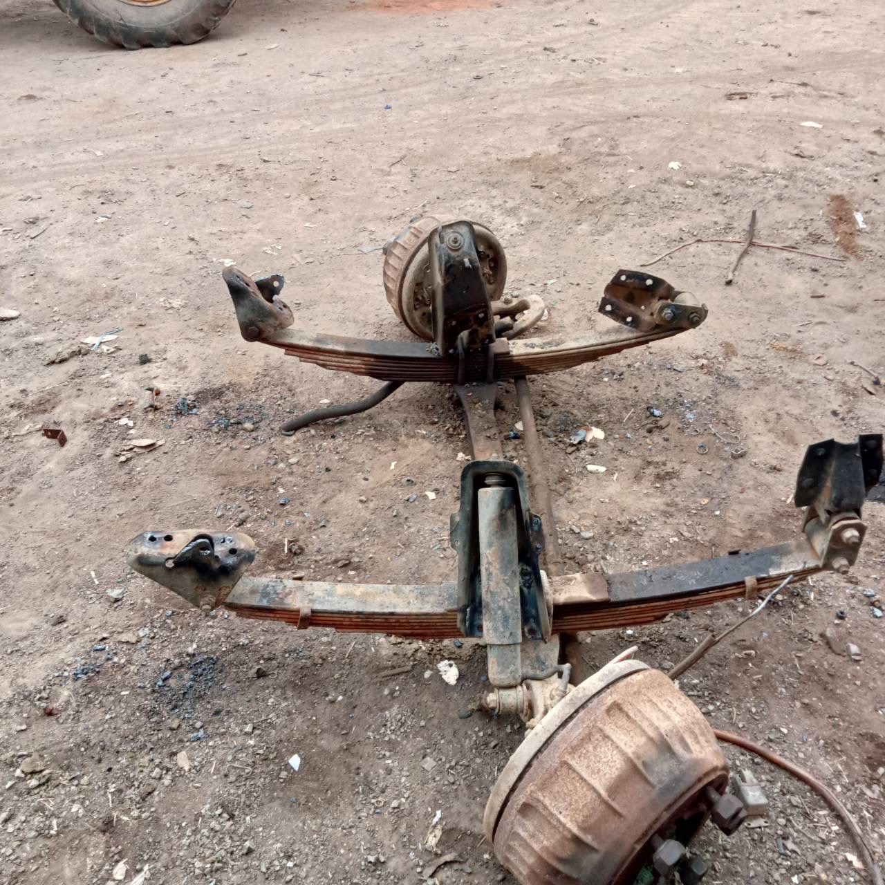 คานหน้า F ISUZU NPR 12000 บาทพร้อมแหนบ