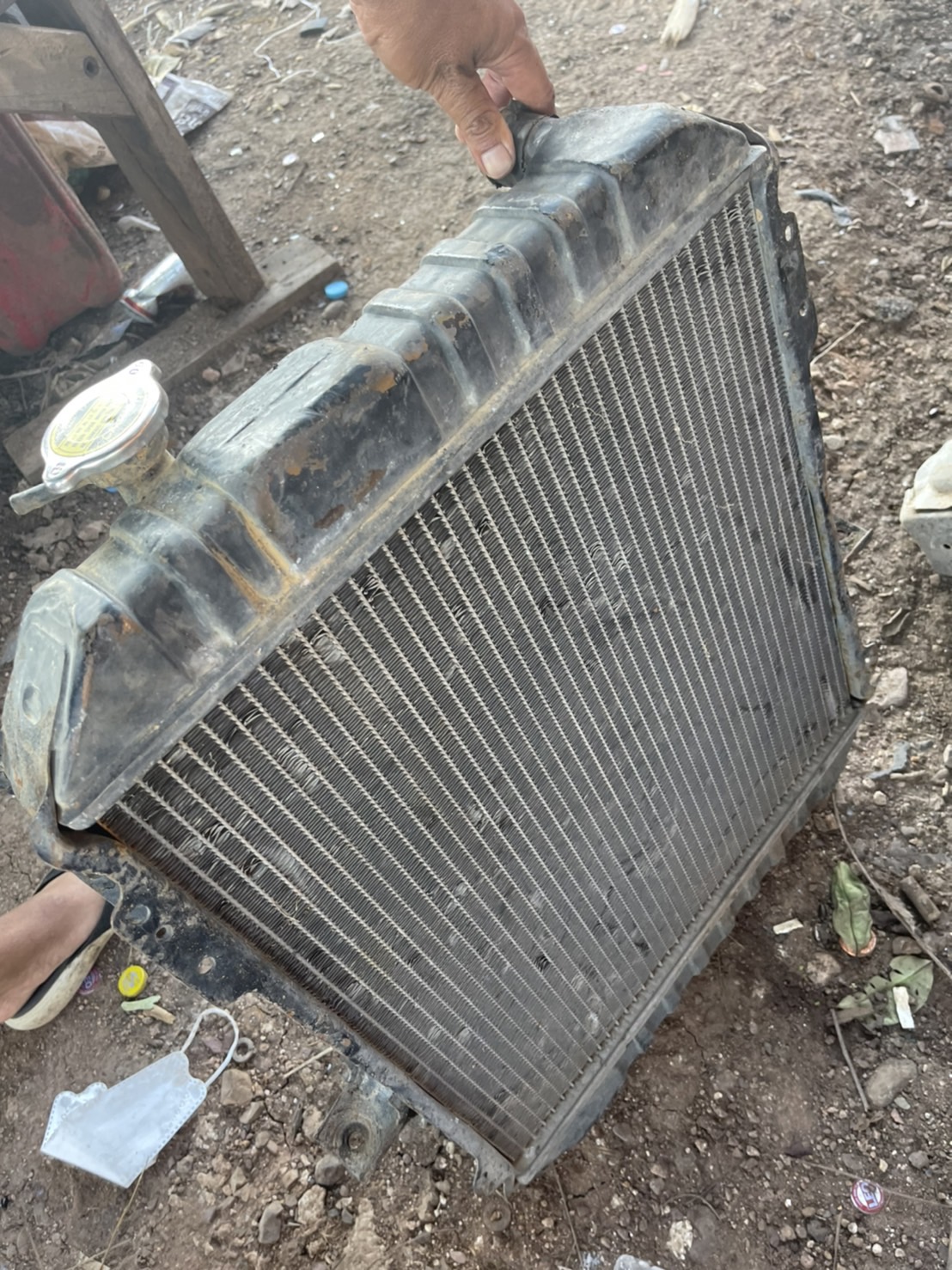 หม้อน้ำ NPR ISUZU พร้อมใช้งาน