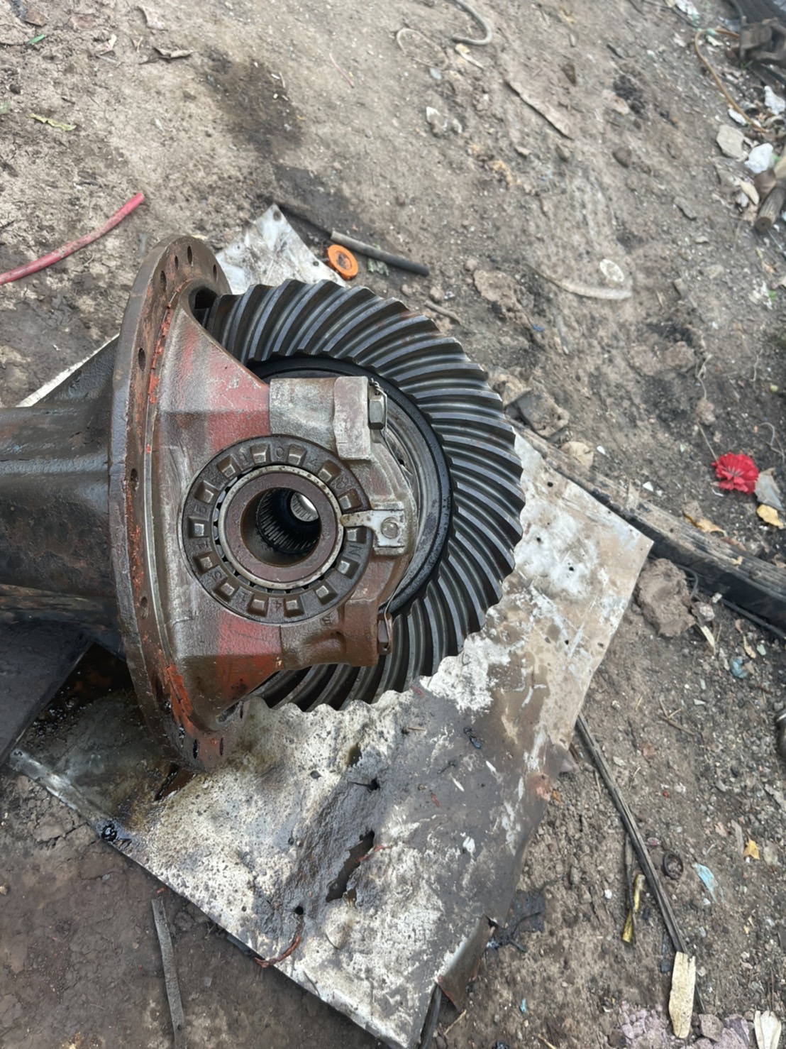 เพลา 6 ล้อ เฟื่อง 7-39 8 น็อต HINO