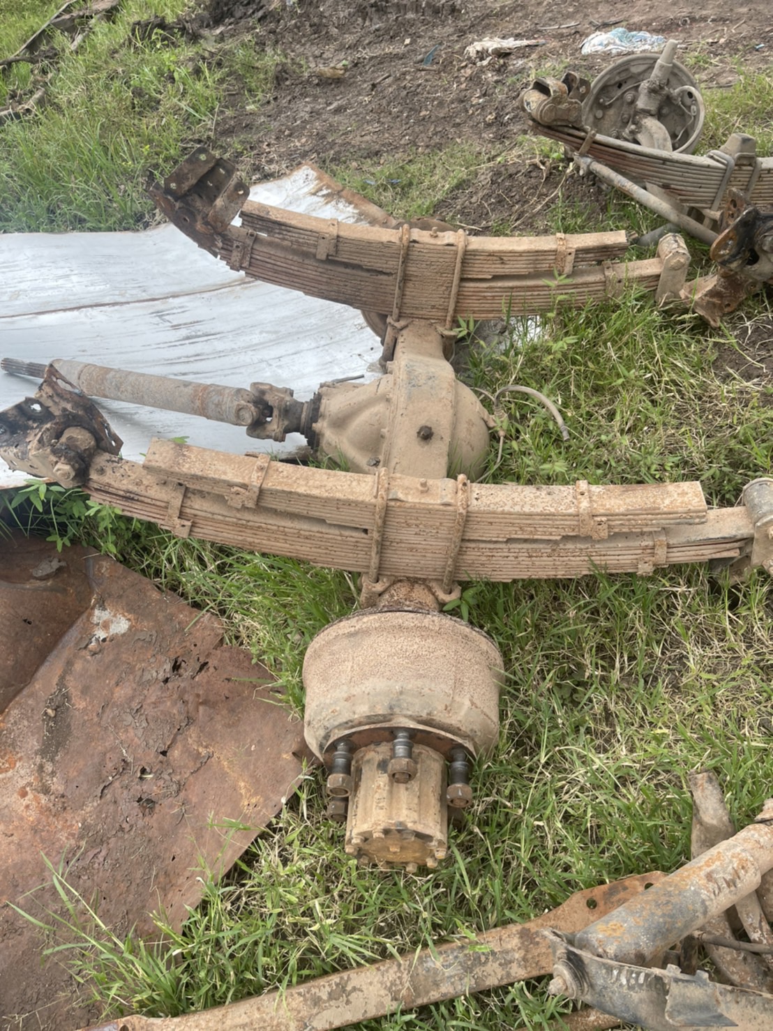 เพลา F HINO 26000 บาท พร้อมแหนบ